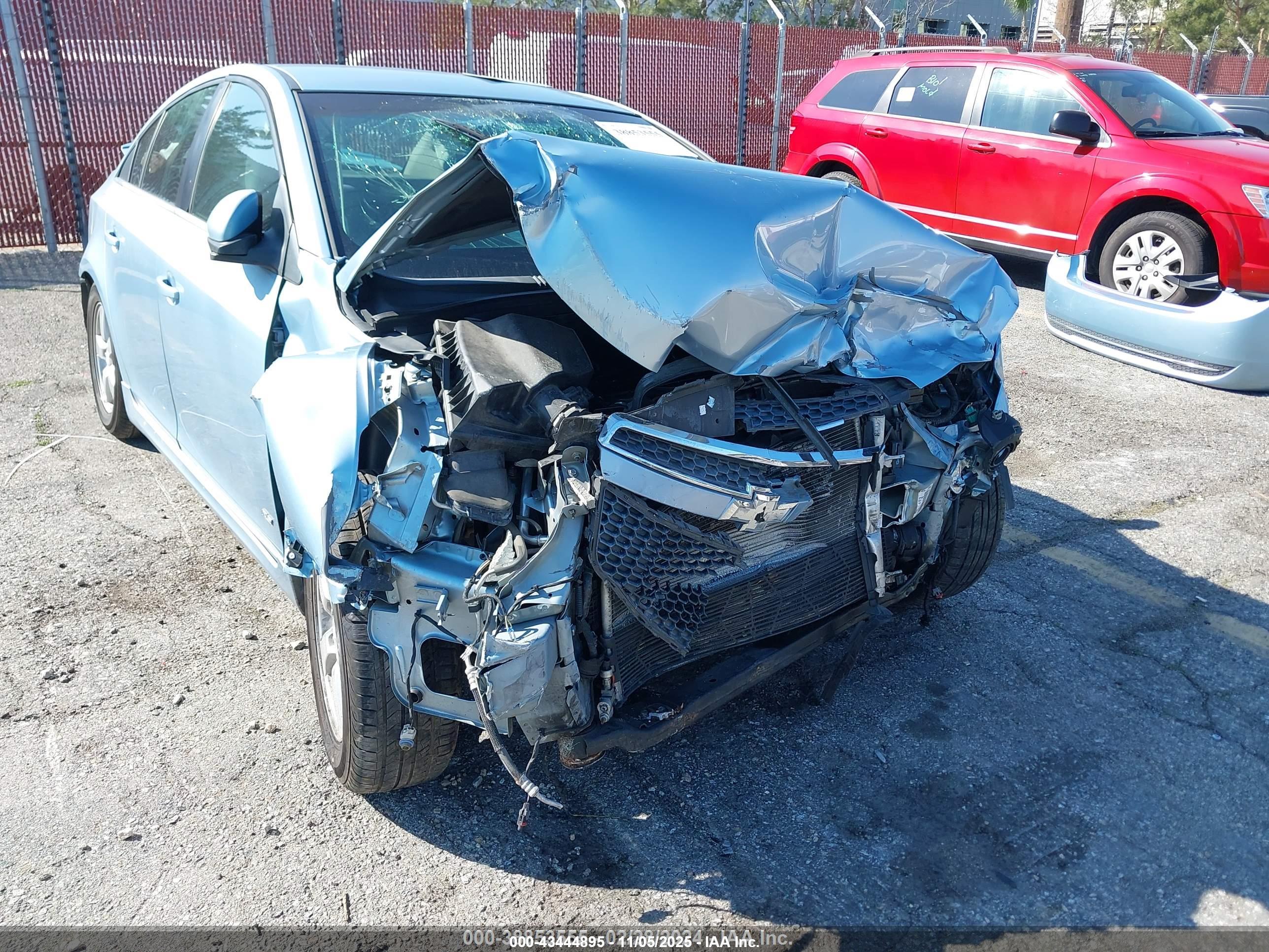CHEVROLET CRUZE image 6