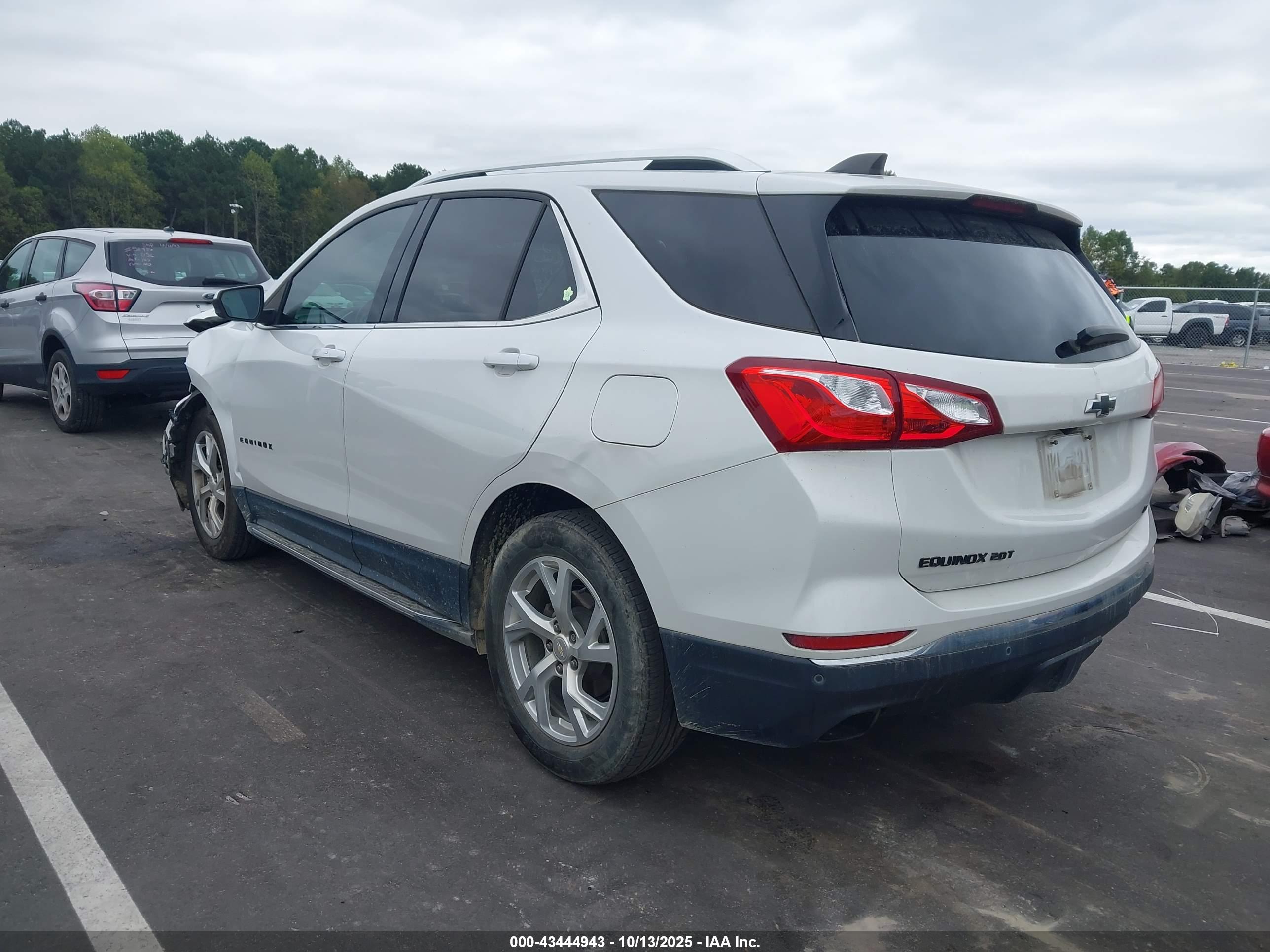CHEVROLET EQUINOX image 3