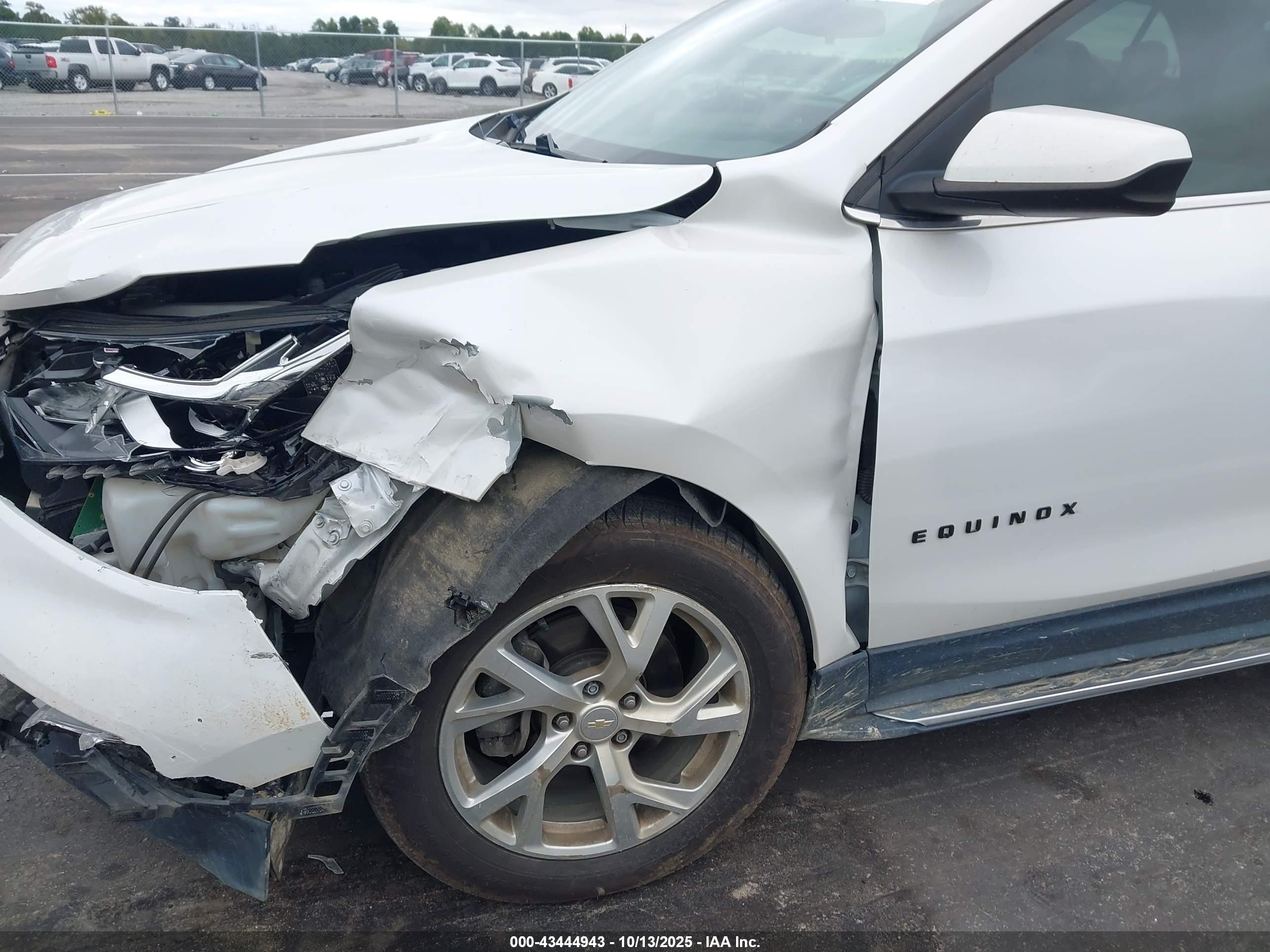 CHEVROLET EQUINOX image 6