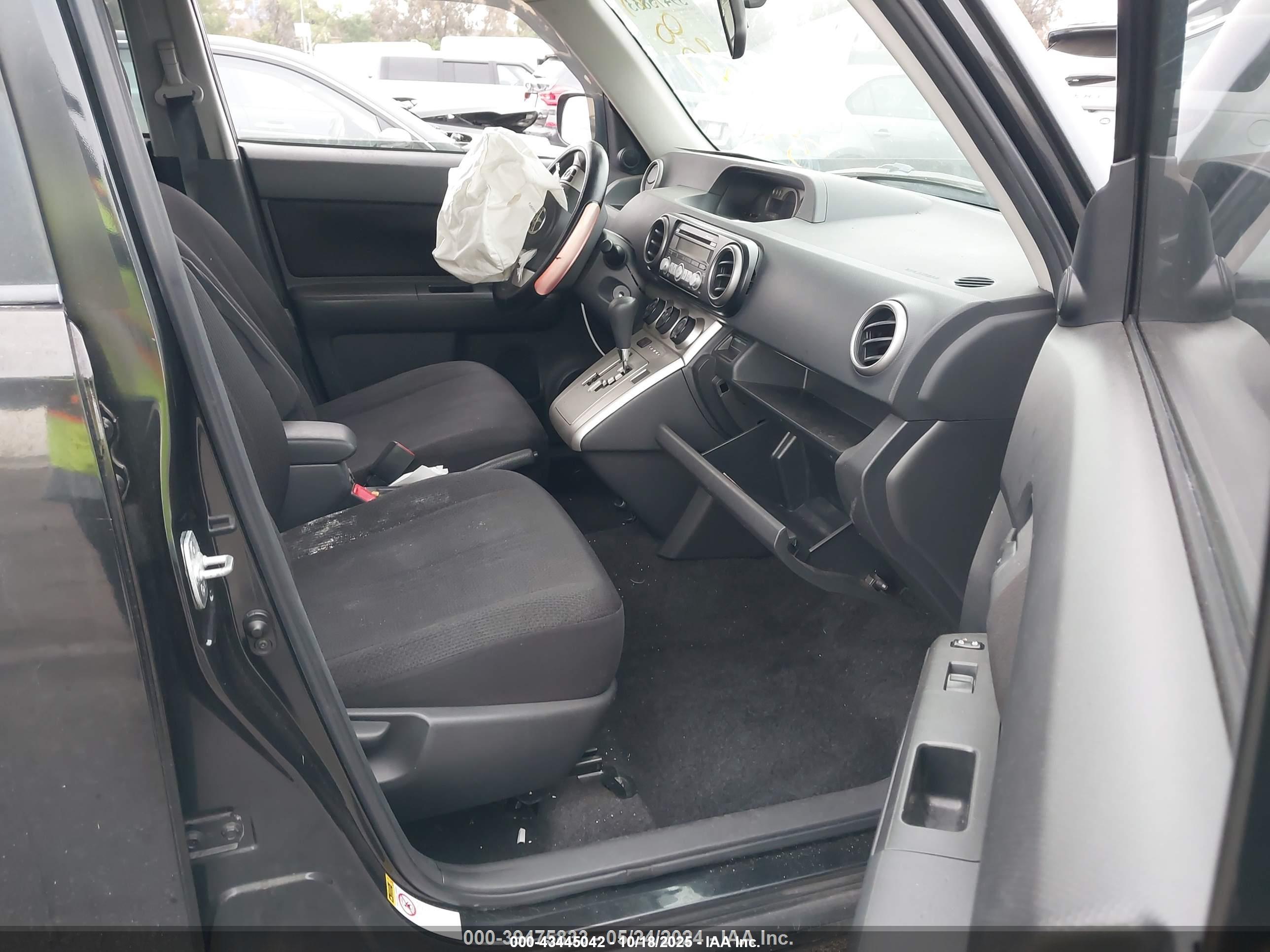 SCION XB image 5