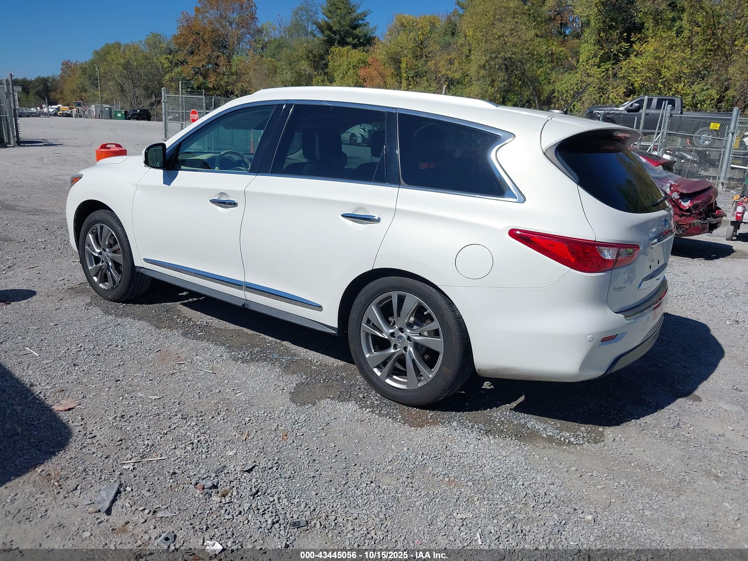 INFINITI JX35 image 3