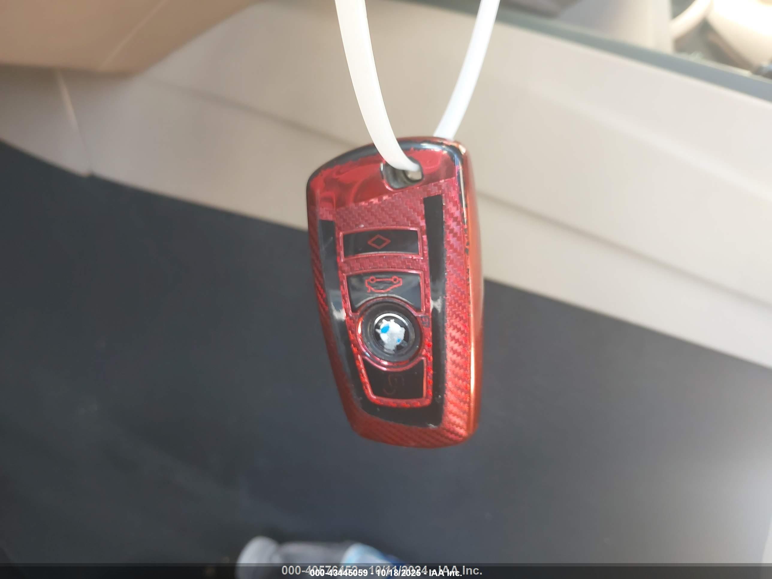 BMW 320I image 11