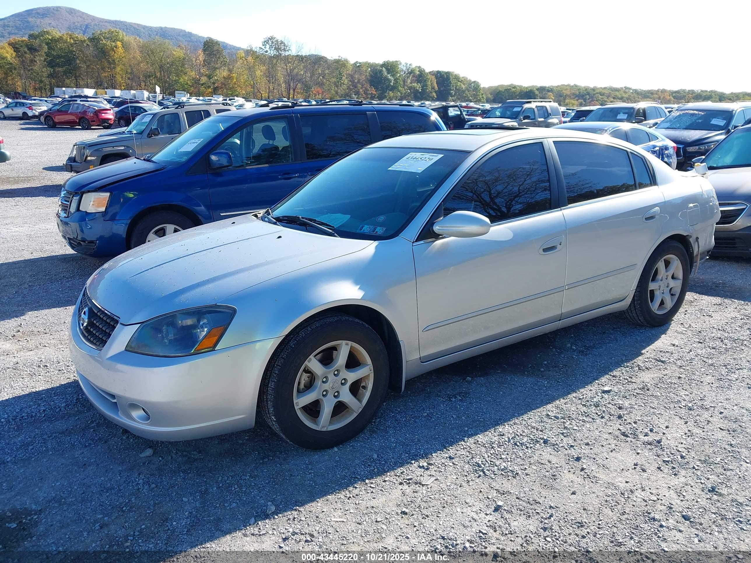 NISSAN ALTIMA image 2