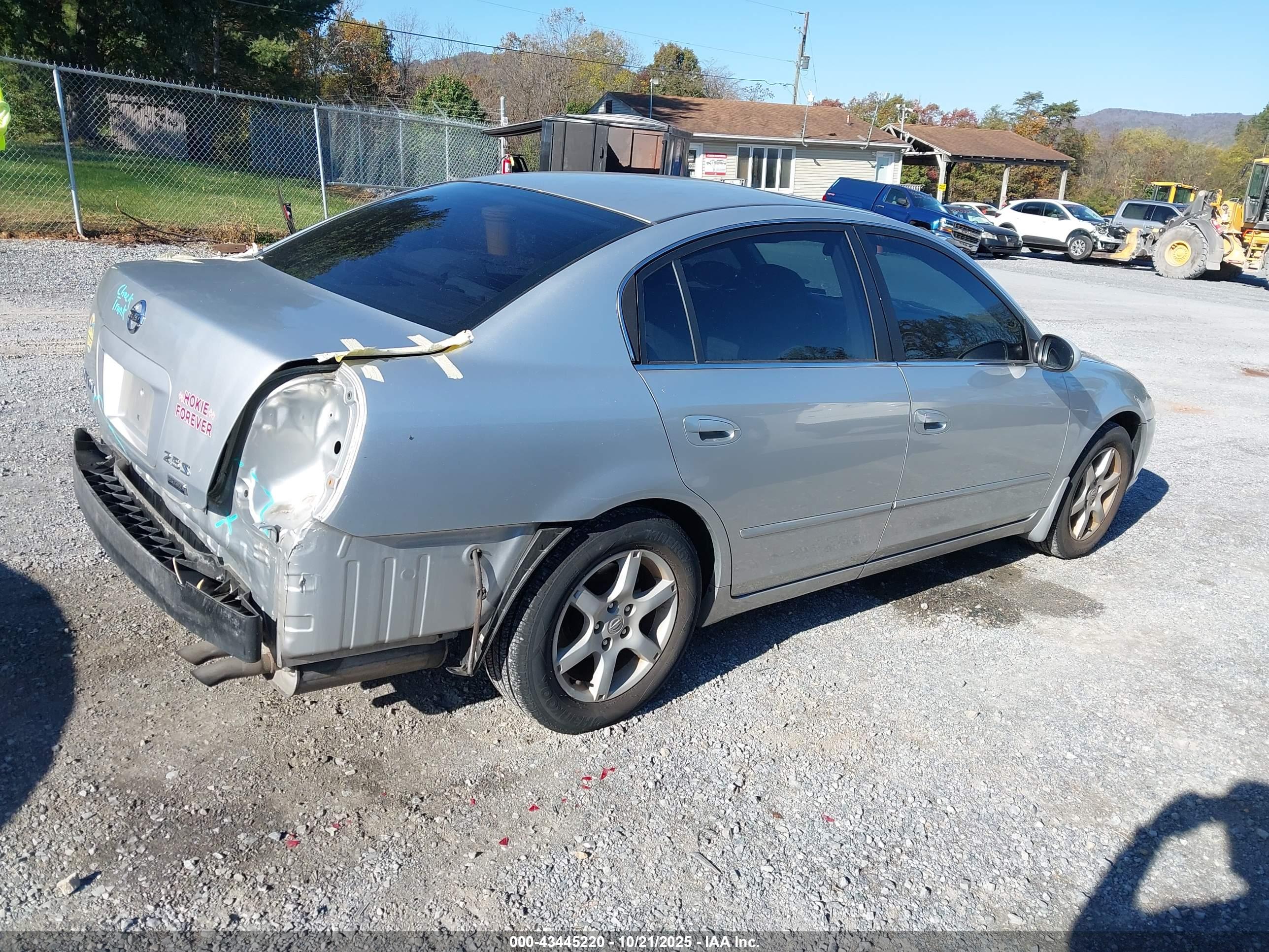 NISSAN ALTIMA image 4