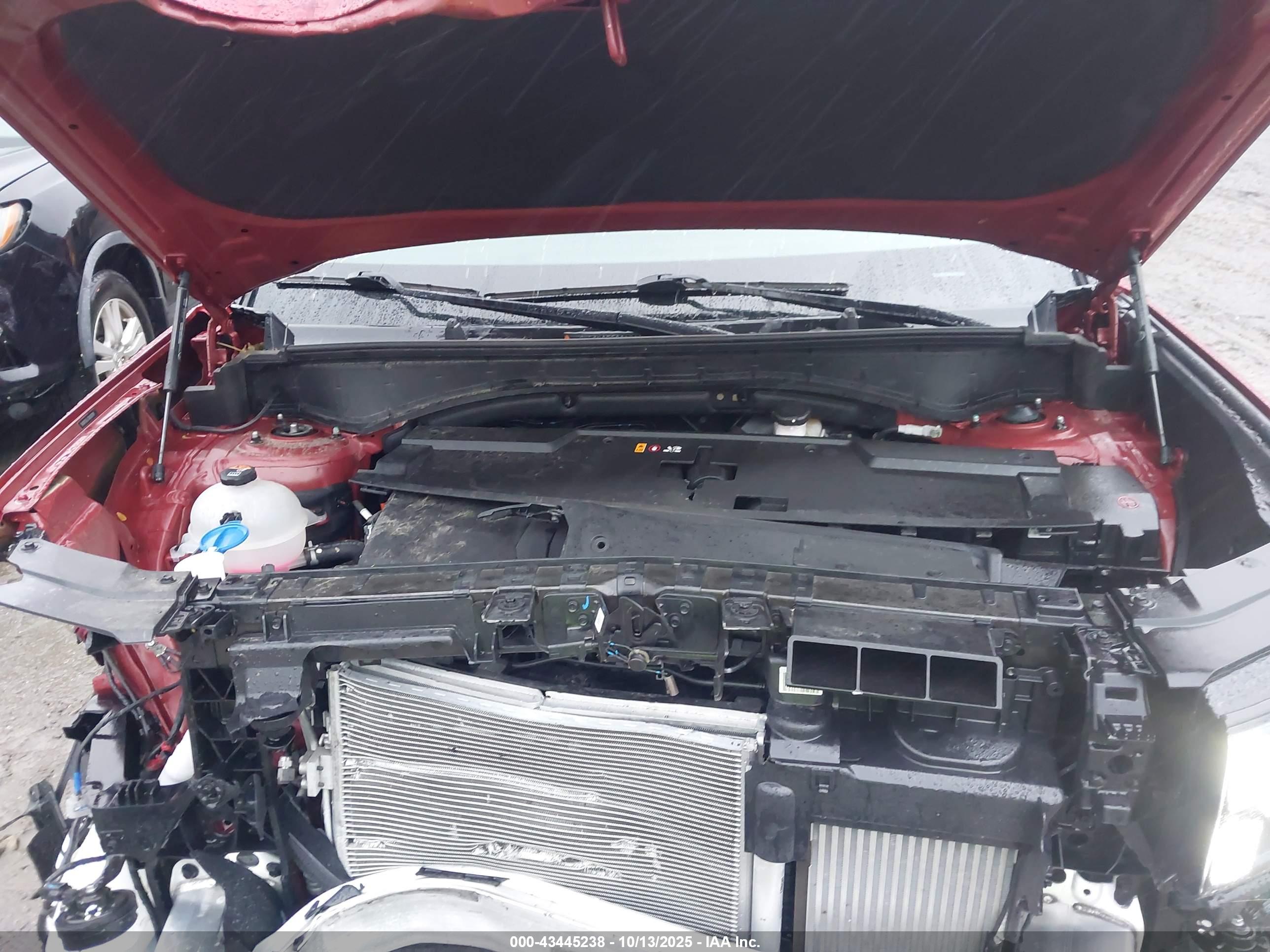 HYUNDAI SANTA image 10