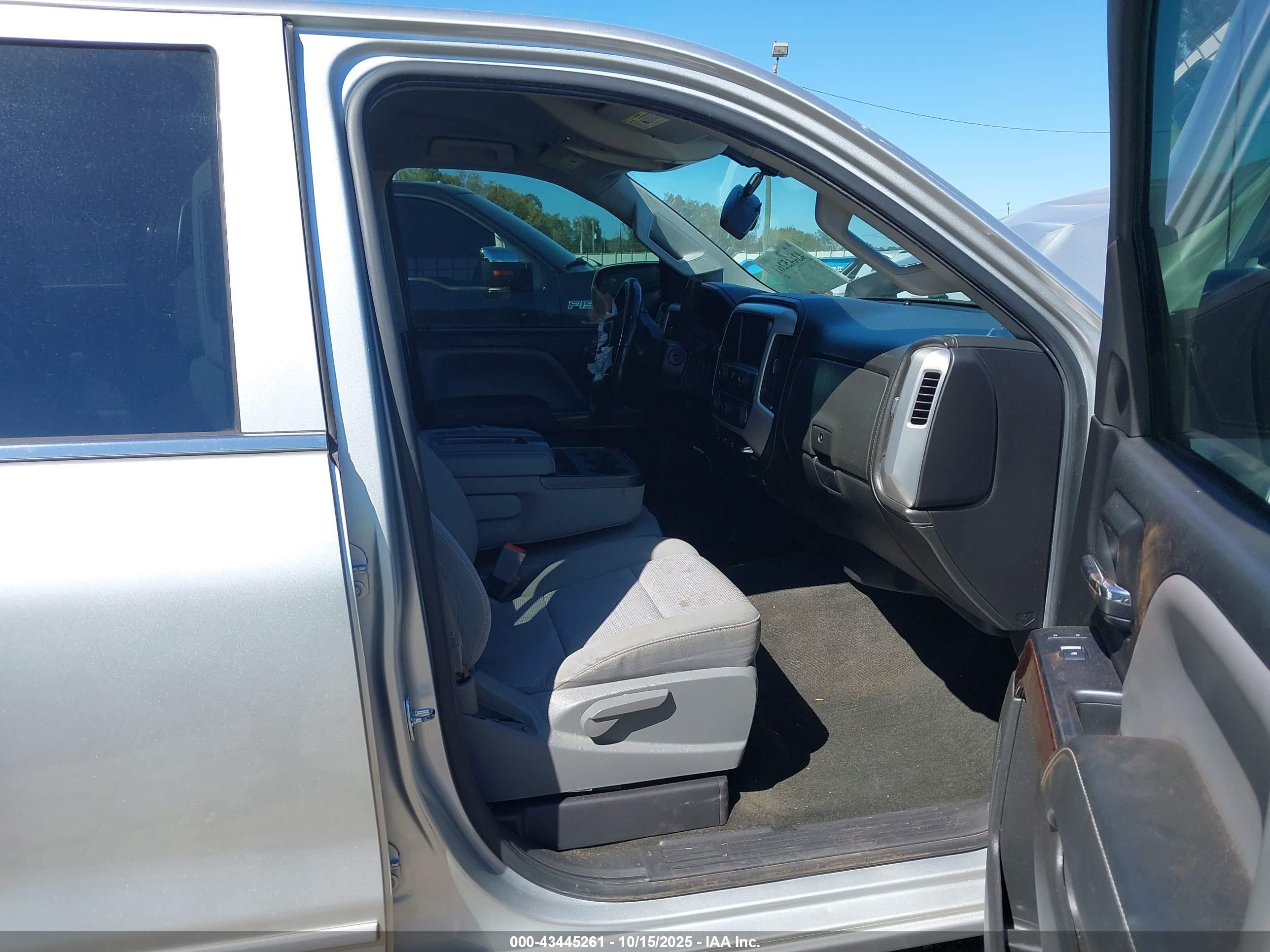 GMC SIERRA image 5