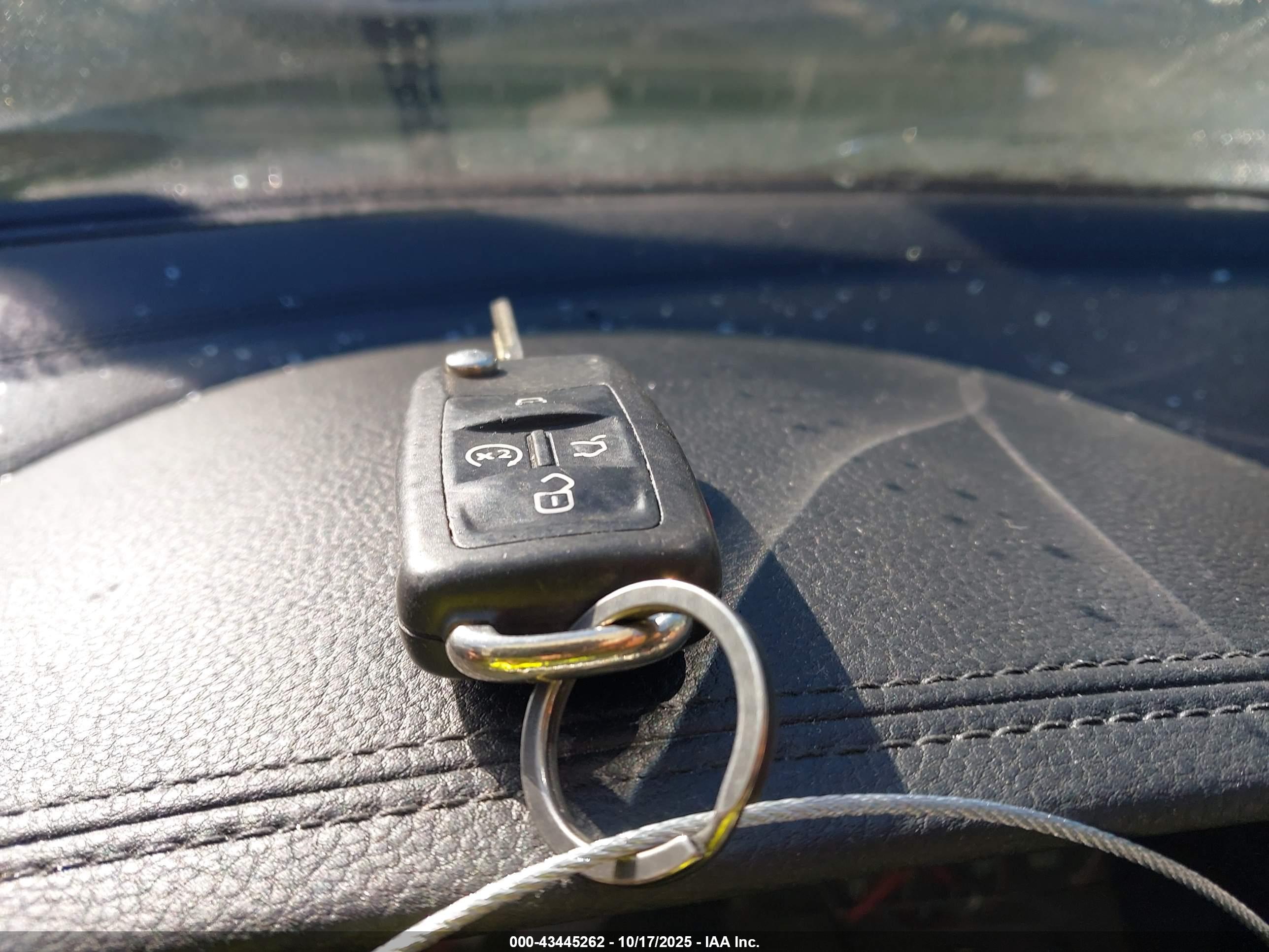 VOLKSWAGEN PASSAT image 11