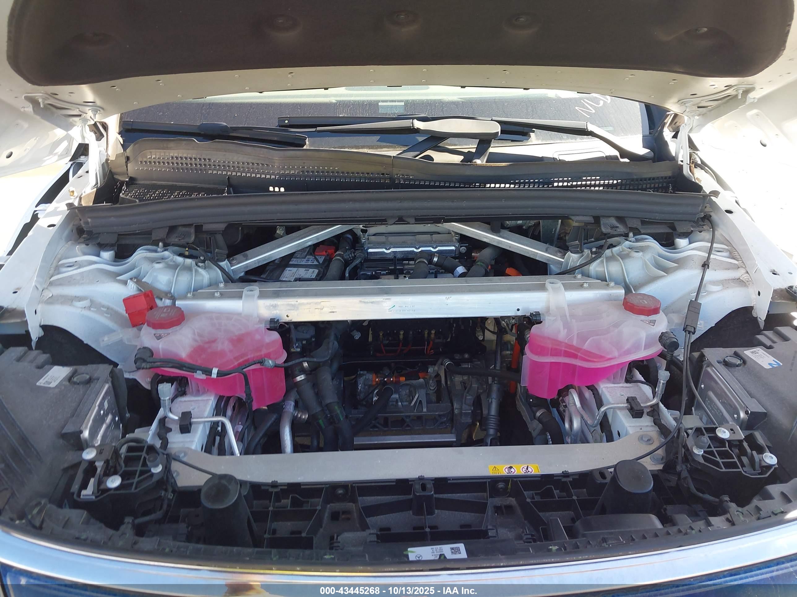 MERCEDES-BENZ EQS image 10
