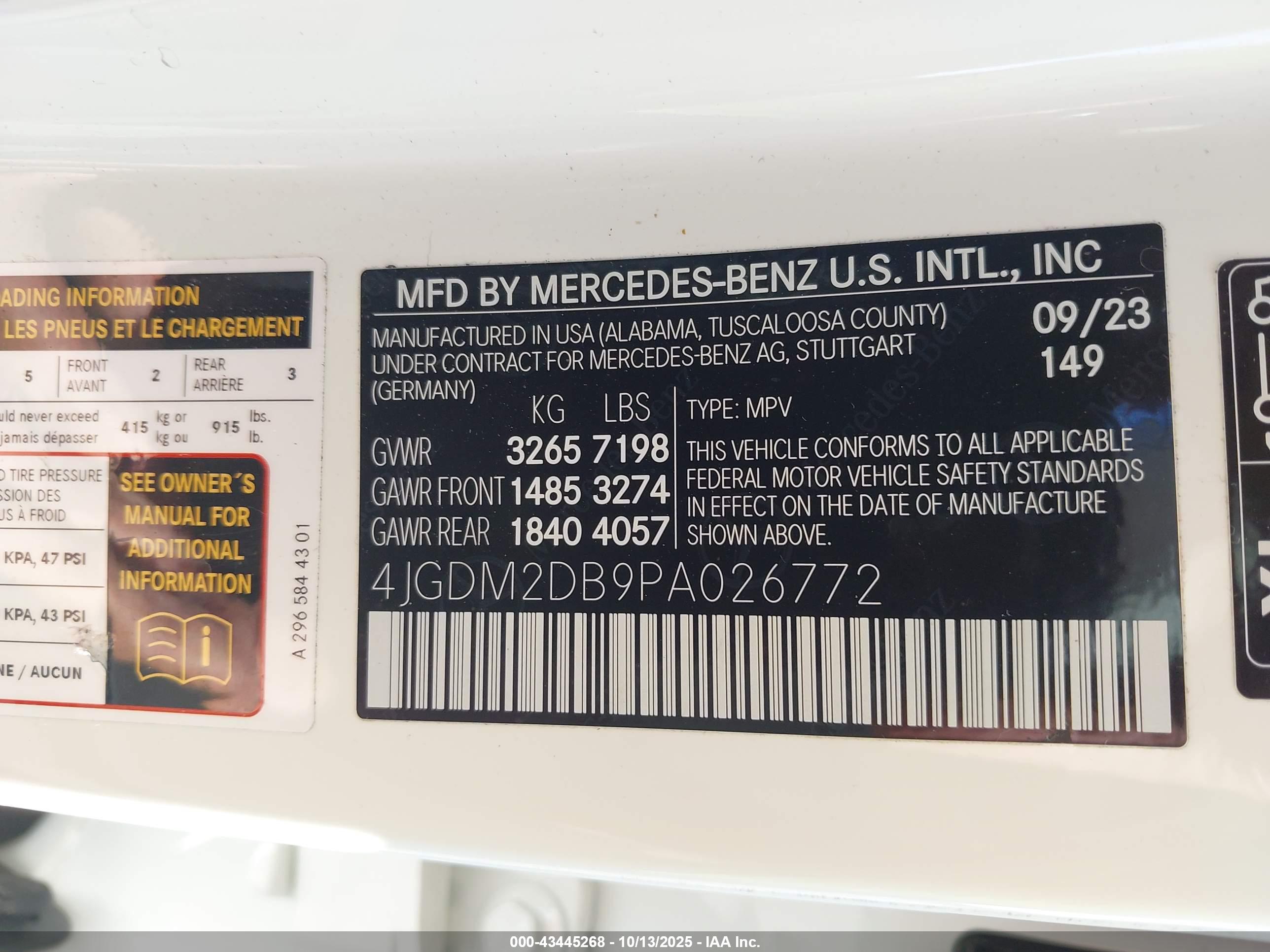 MERCEDES-BENZ EQS image 9