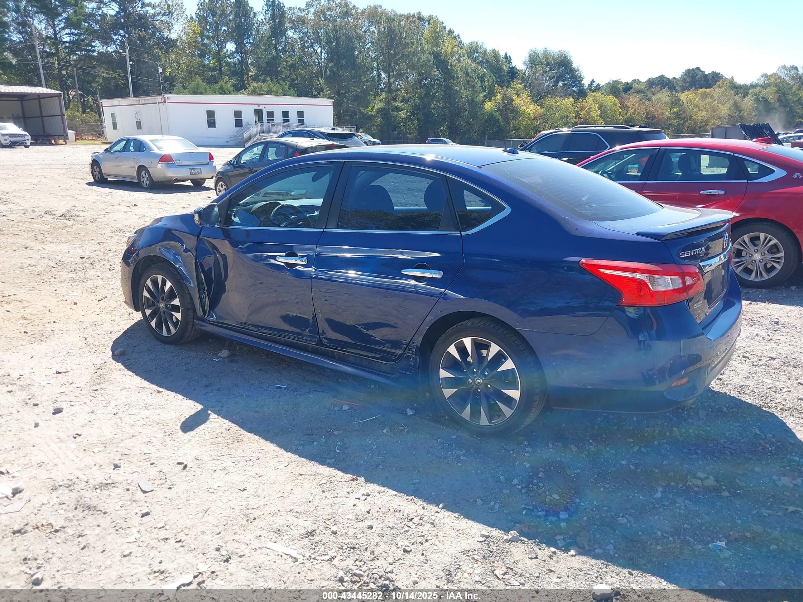 NISSAN SENTRA image 3