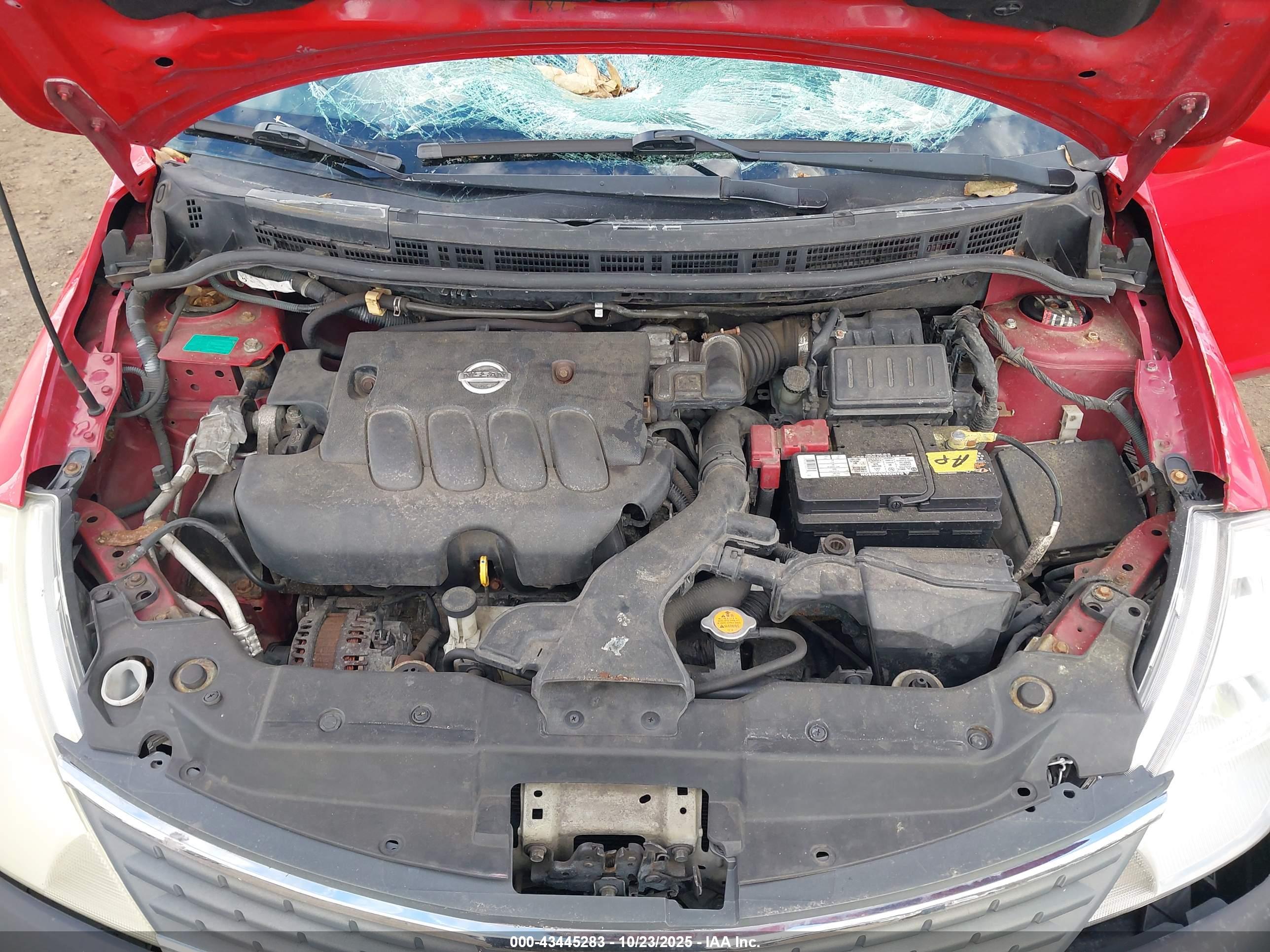 NISSAN VERSA image 10
