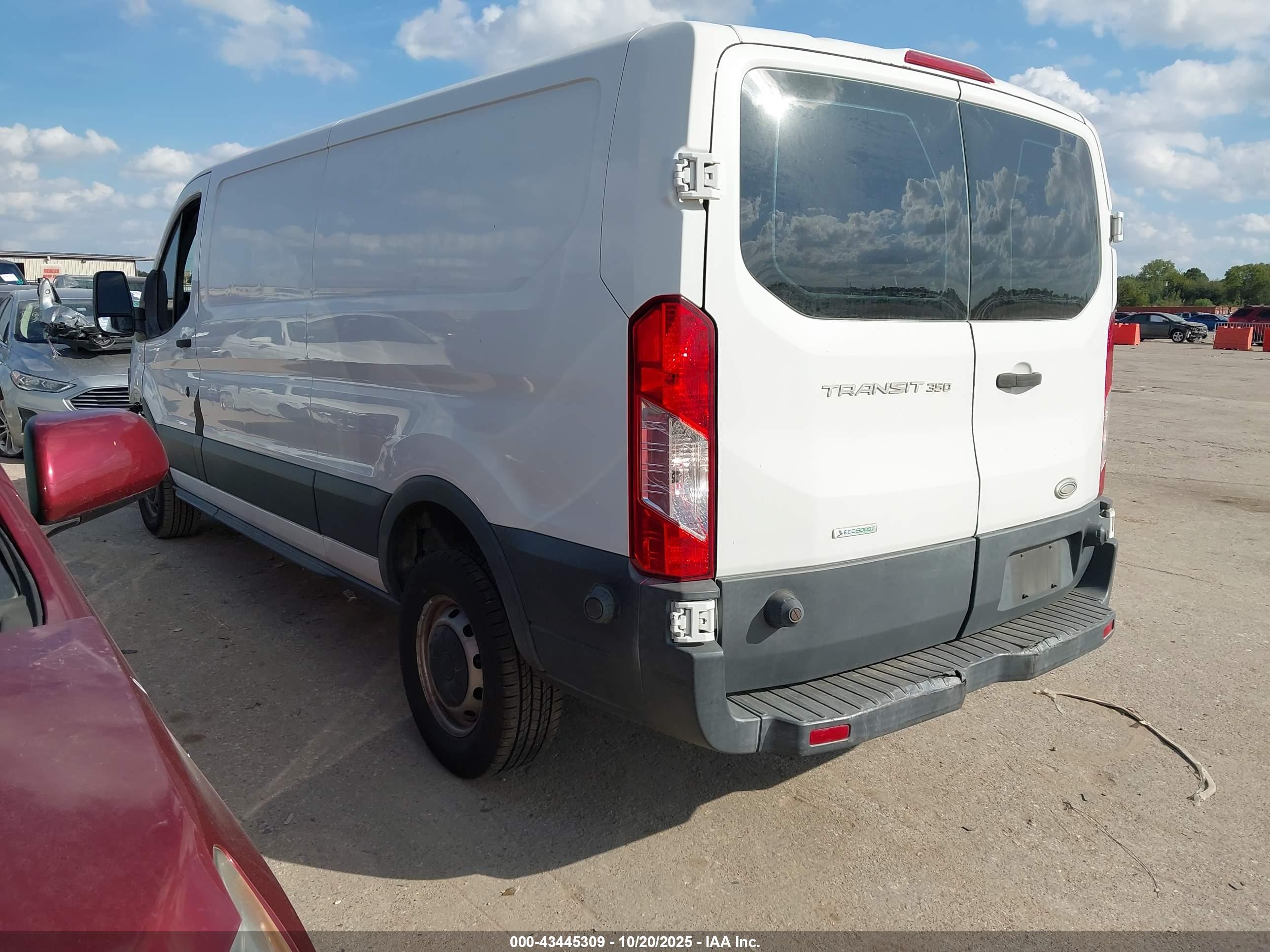 FORD TRANSIT-350 image 3