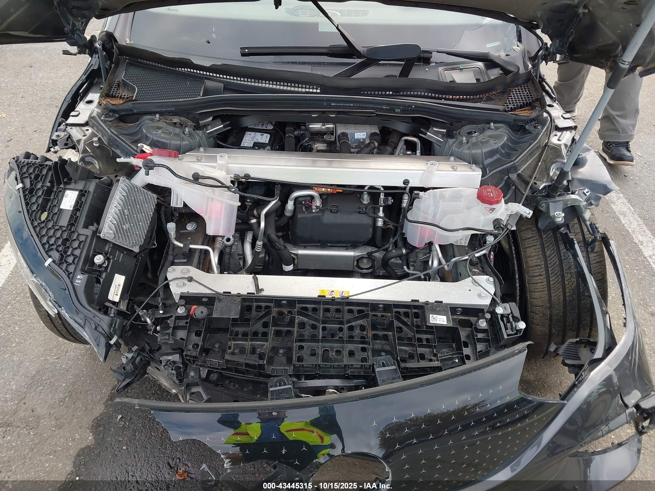 MERCEDES-BENZ EQE image 10