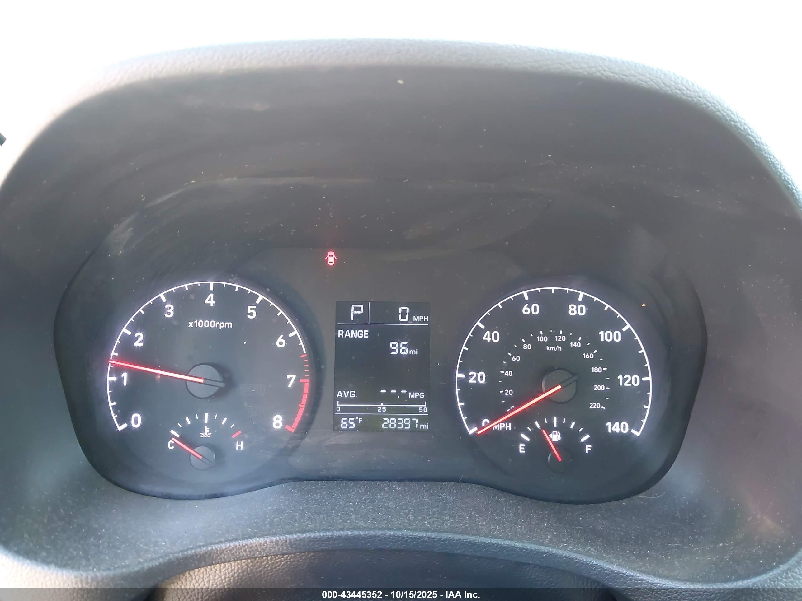 HYUNDAI ACCENT image 7