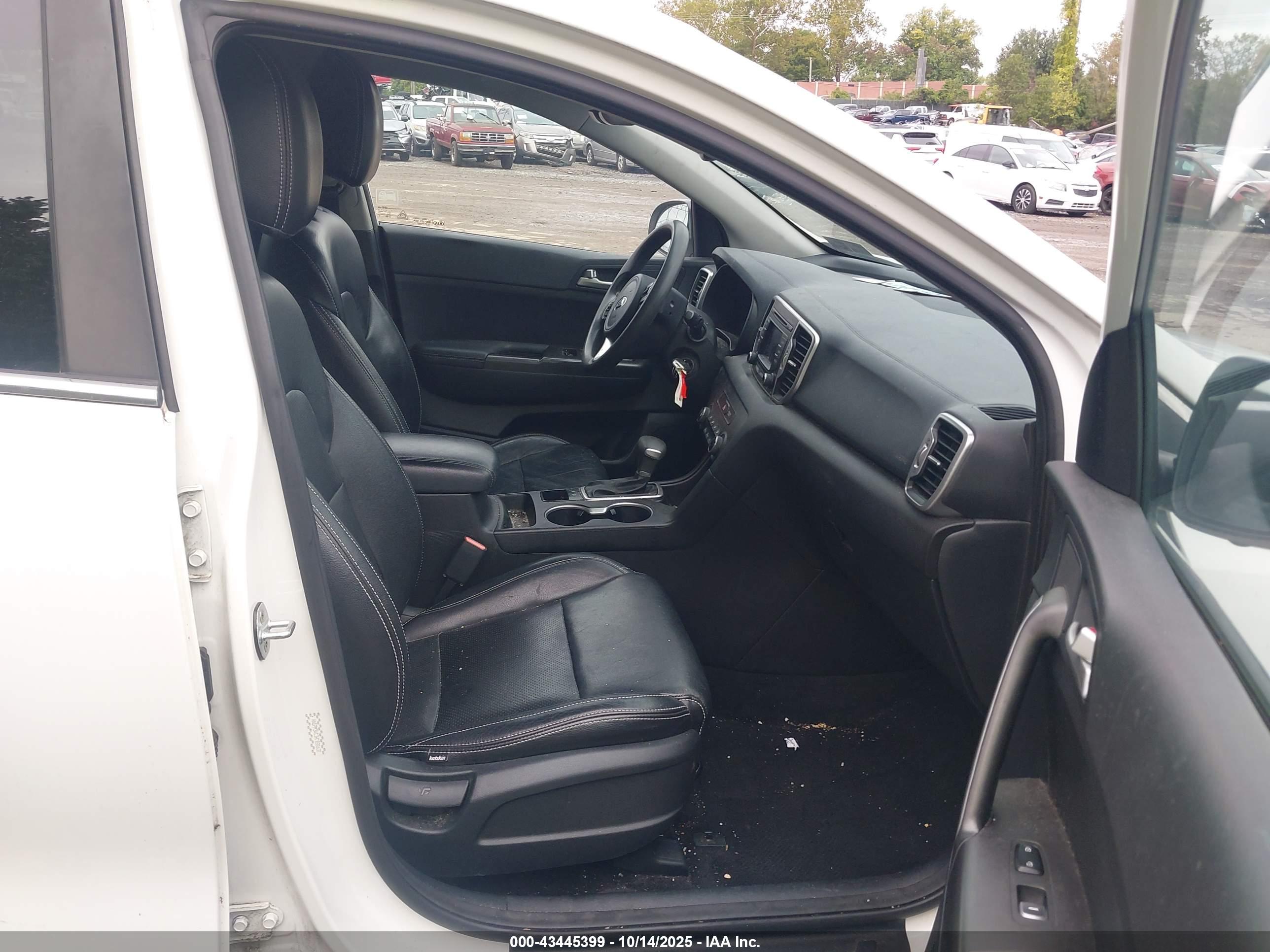 KIA SPORTAGE image 5
