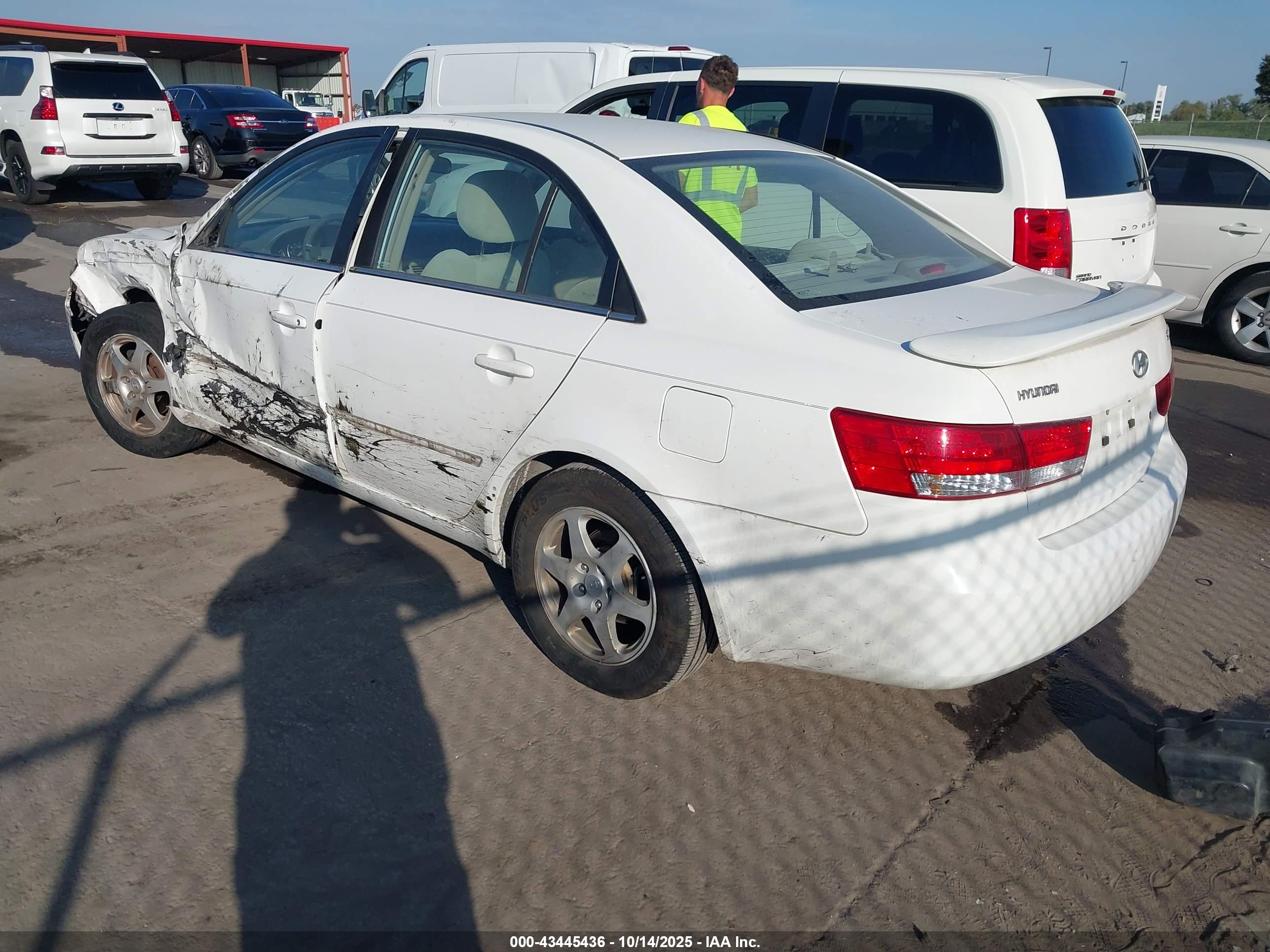 HYUNDAI SONATA image 3