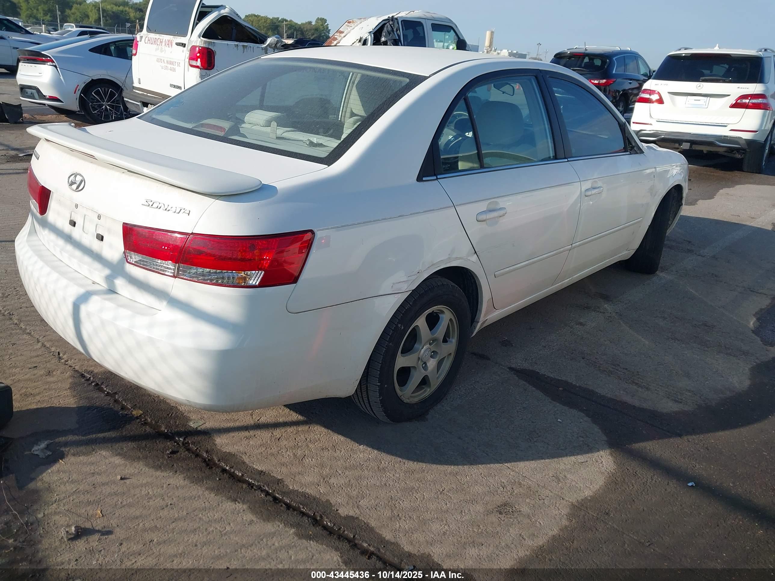 HYUNDAI SONATA image 4