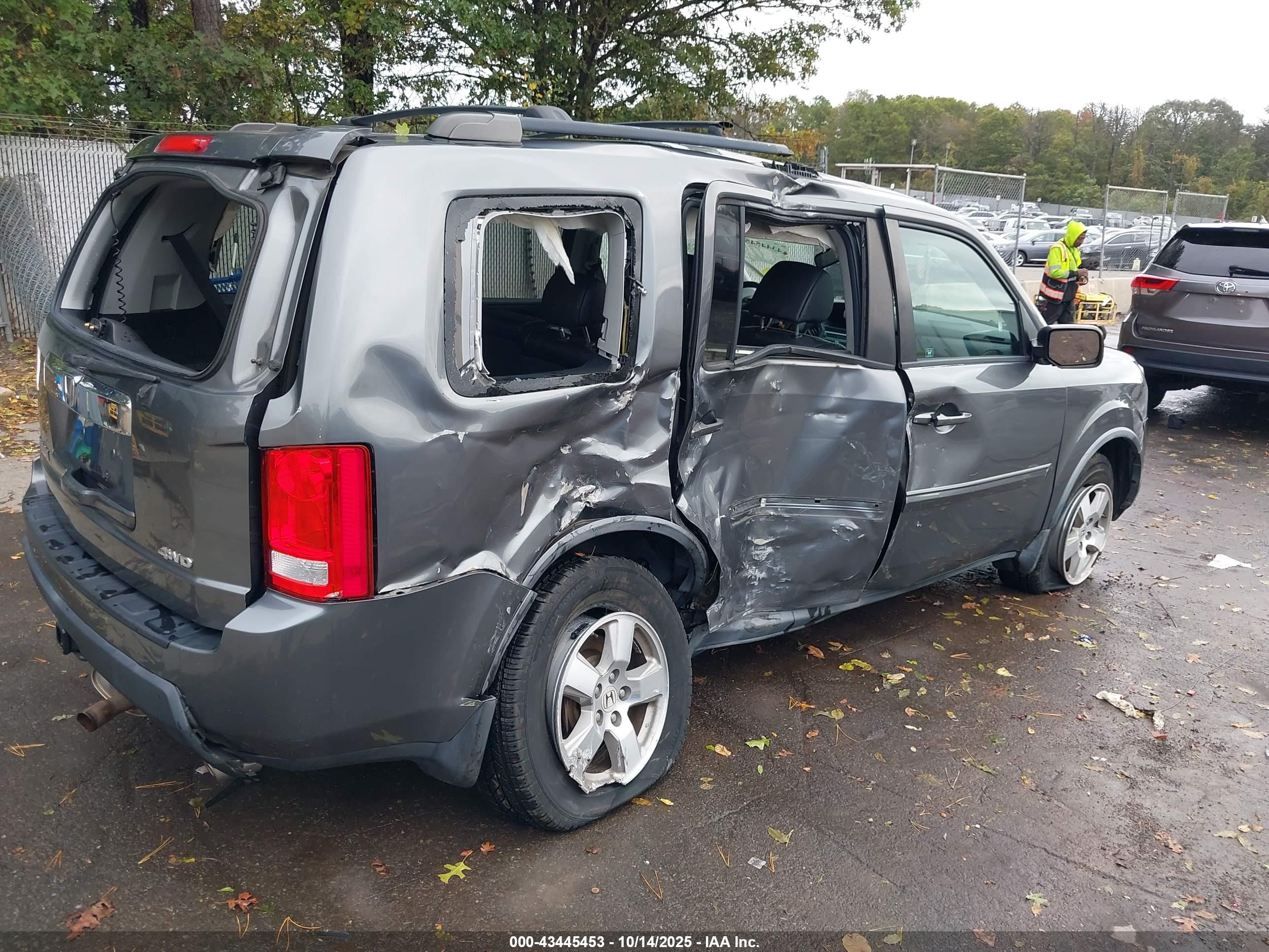 HONDA PILOT image 4
