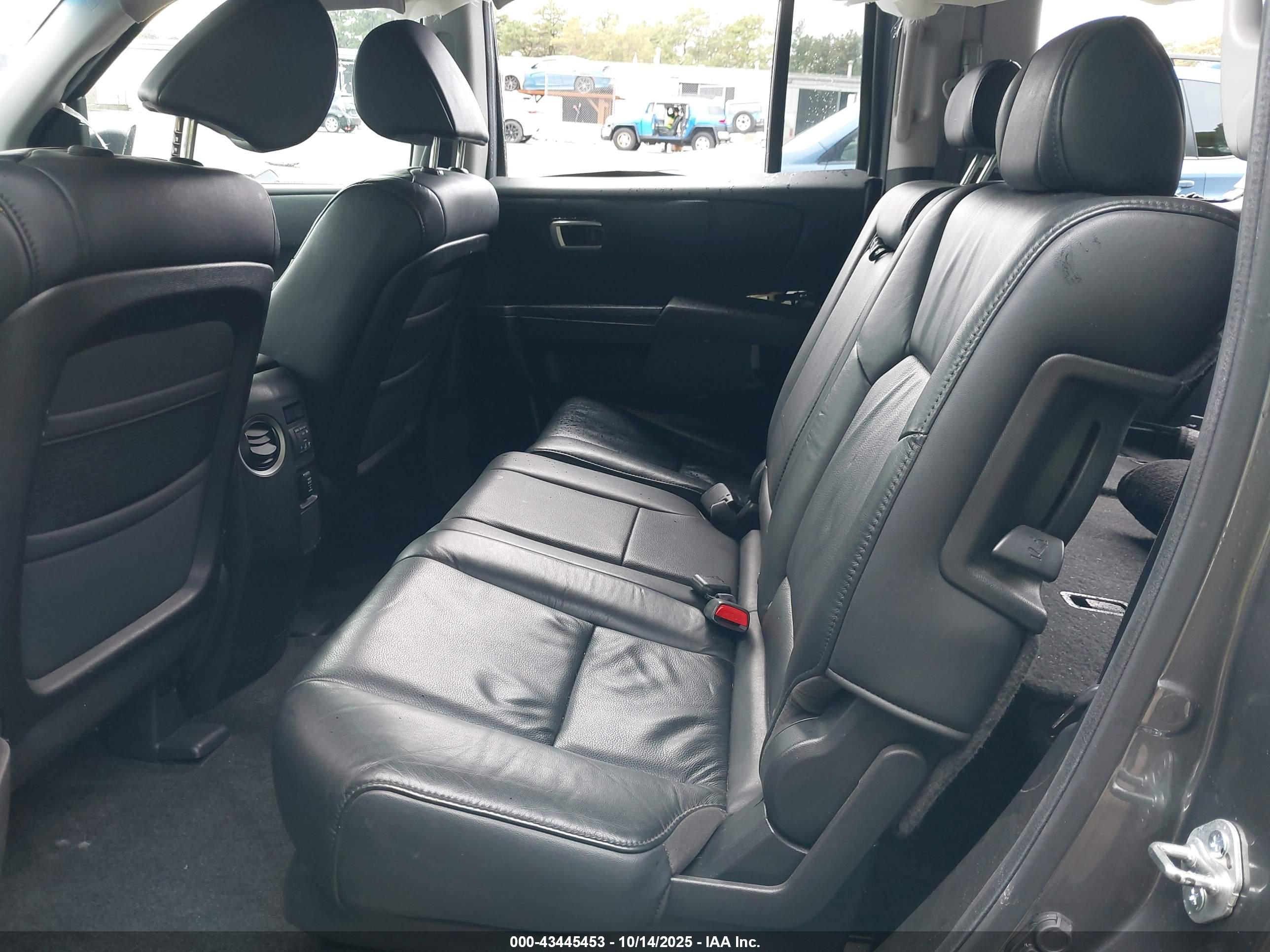 HONDA PILOT image 8