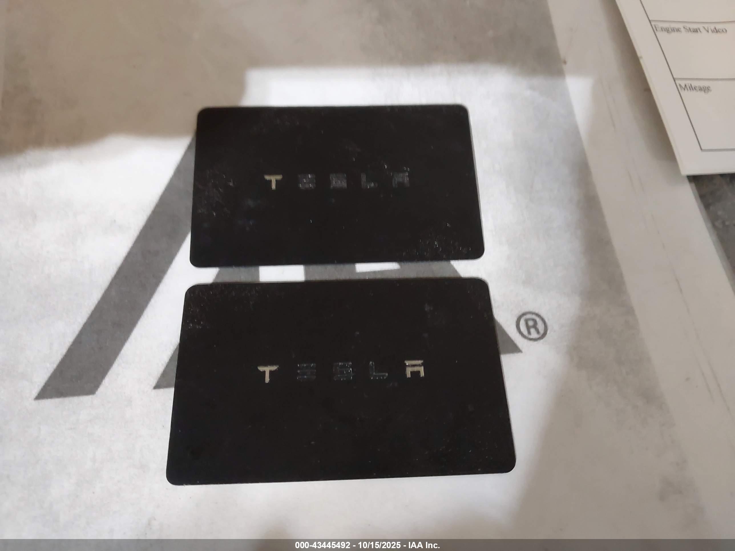TESLA MODEL image 11