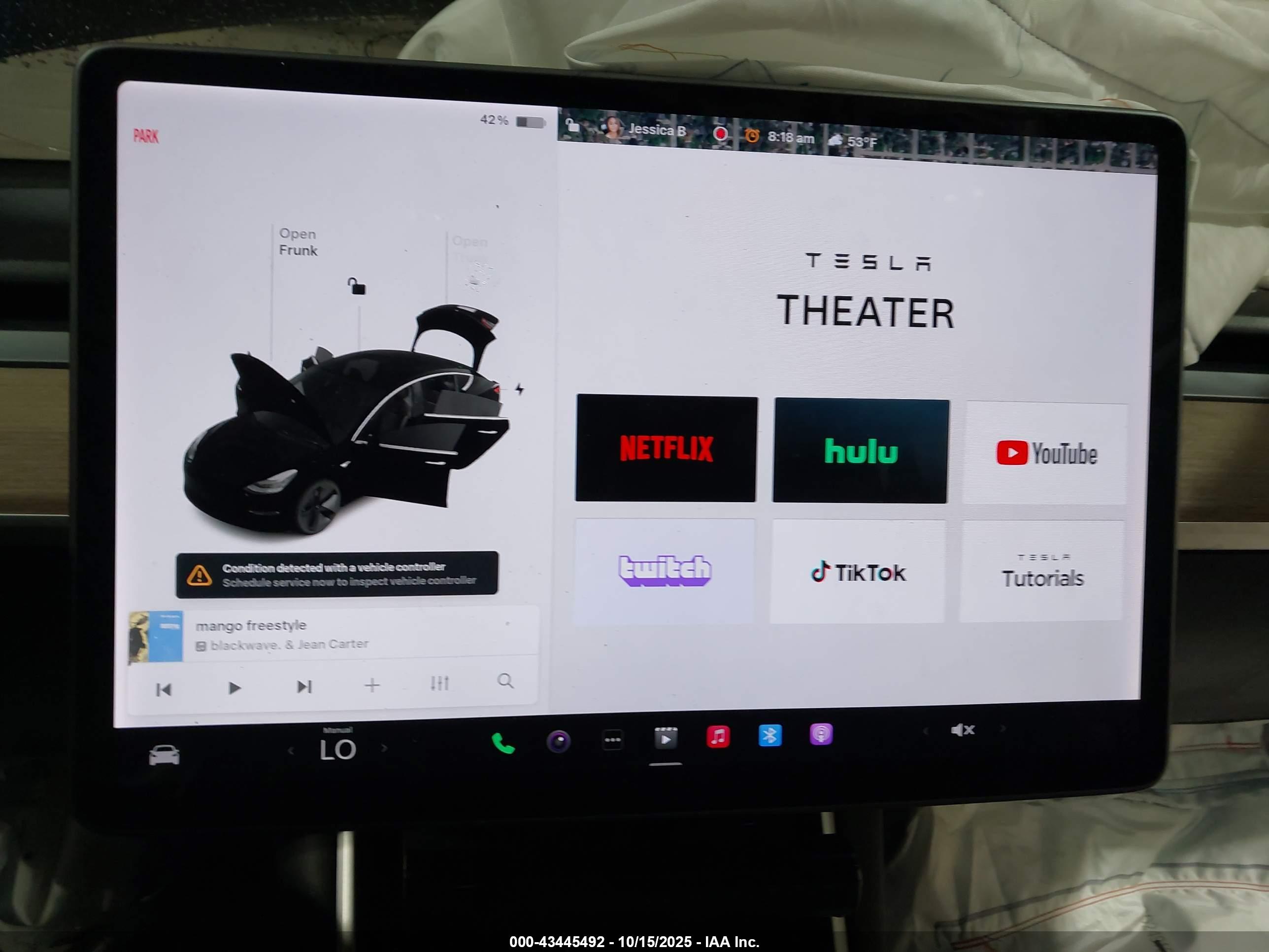TESLA MODEL image 7