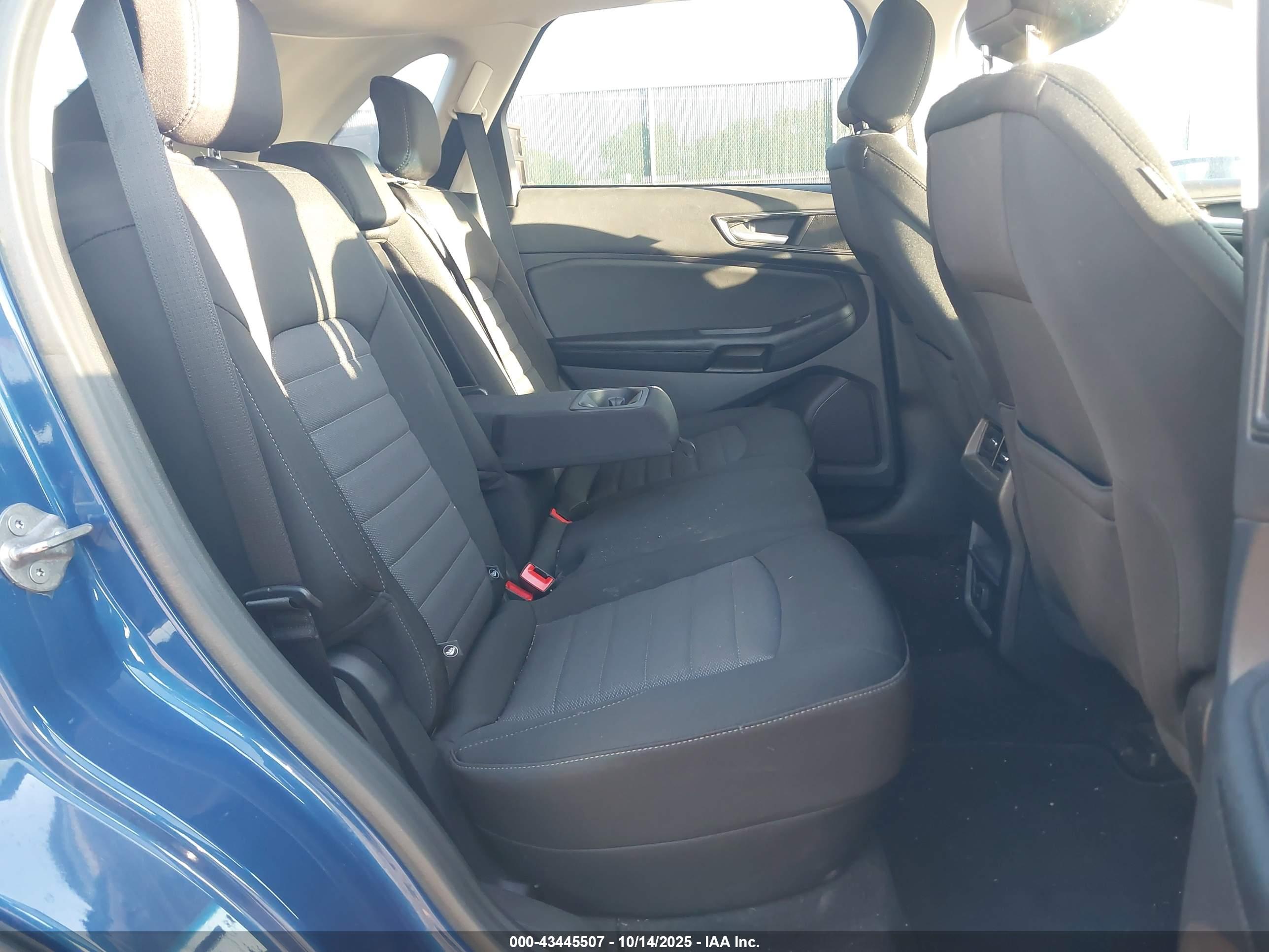 FORD EDGE image 8