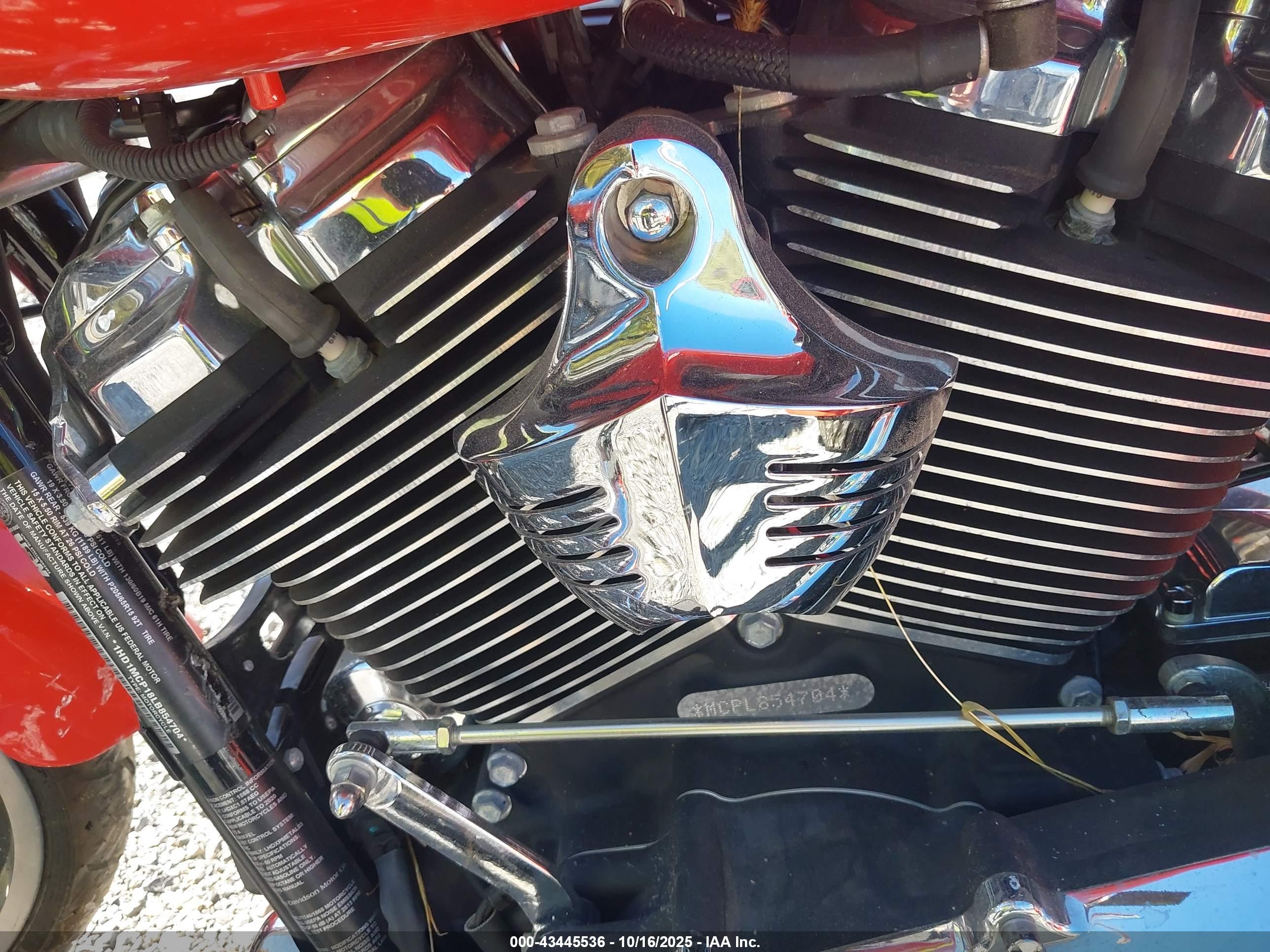 HARLEY-DAVIDSON FLRT image 9