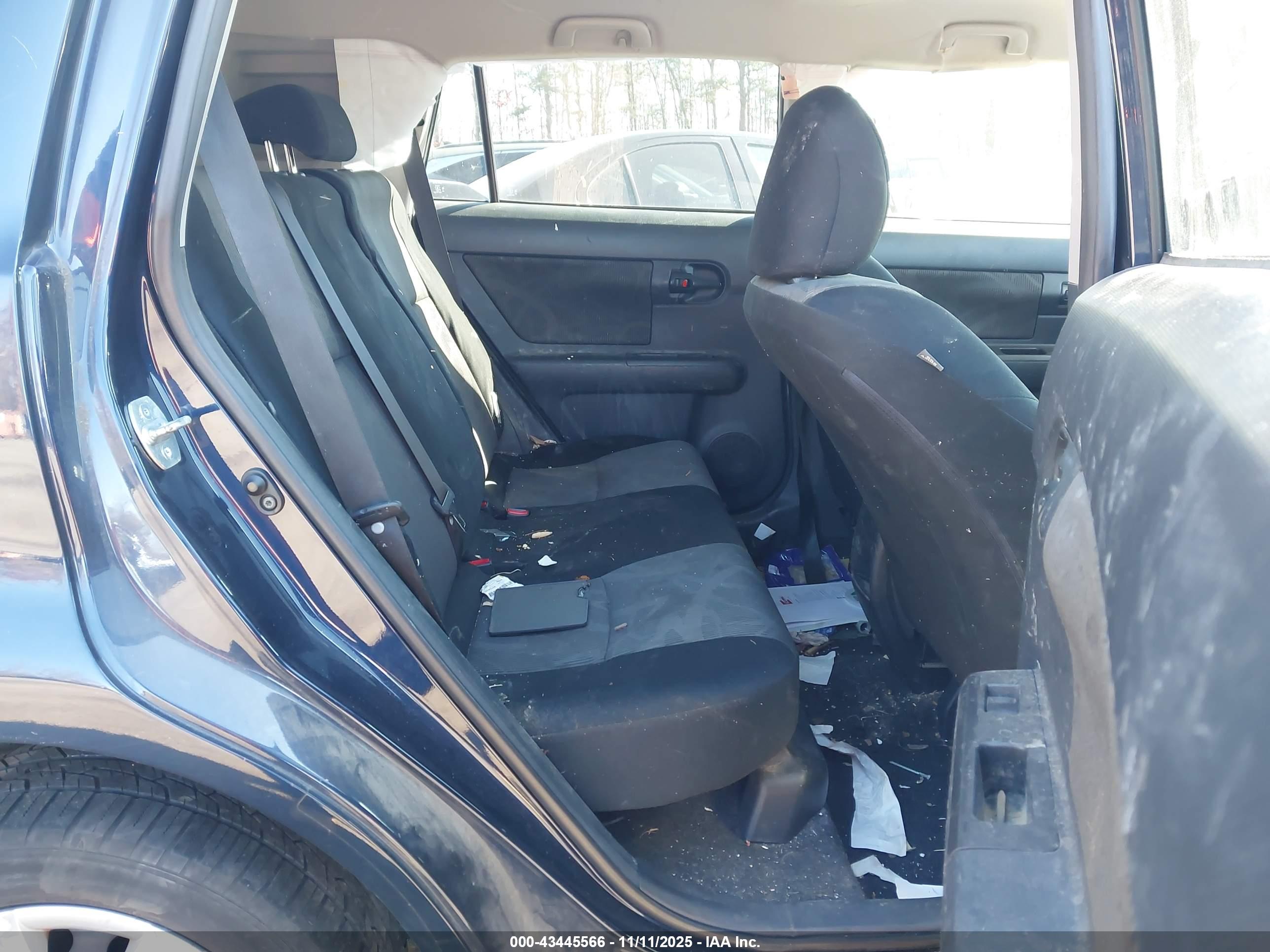 SCION XB image 8