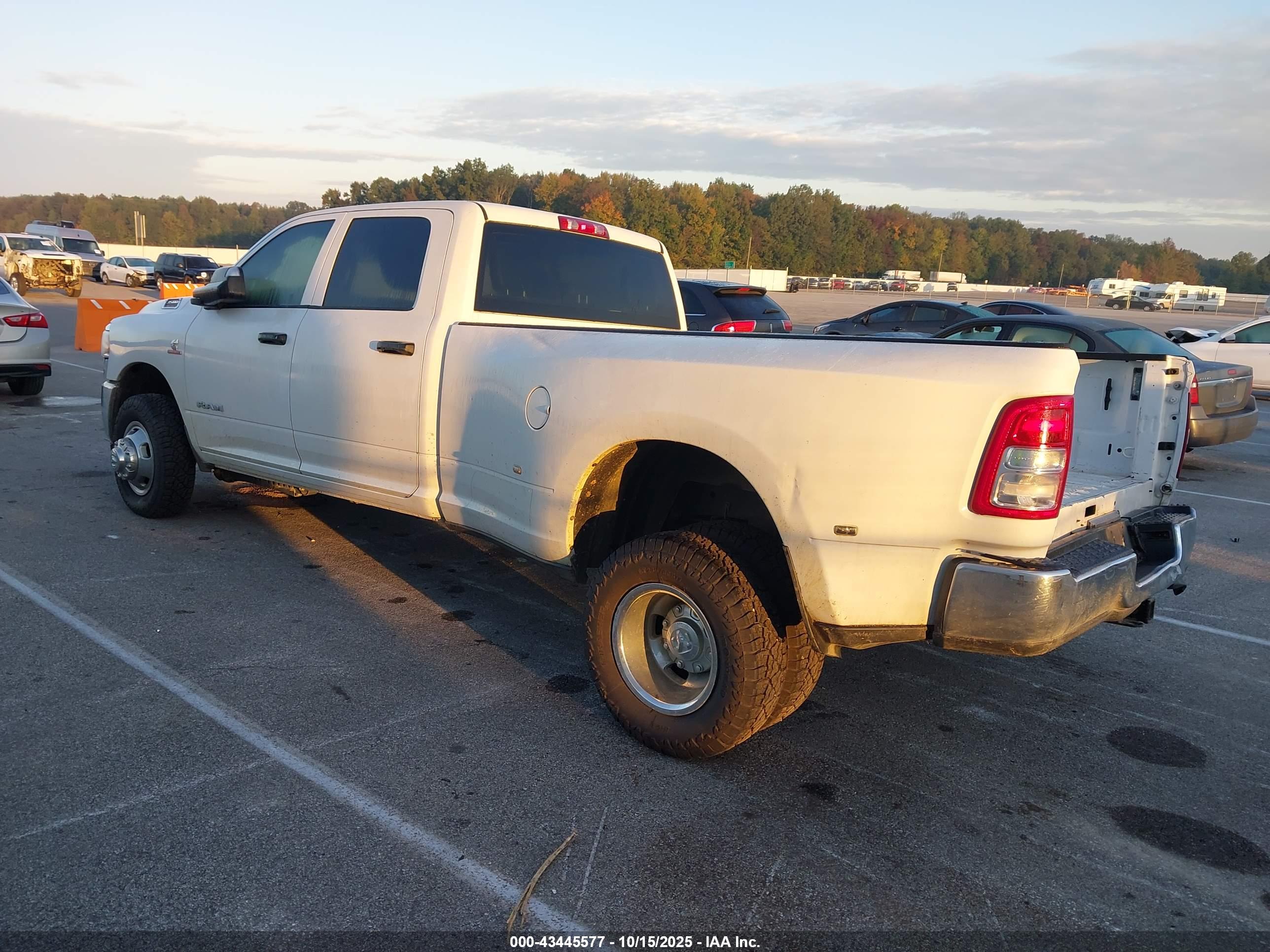 RAM 3500 image 3