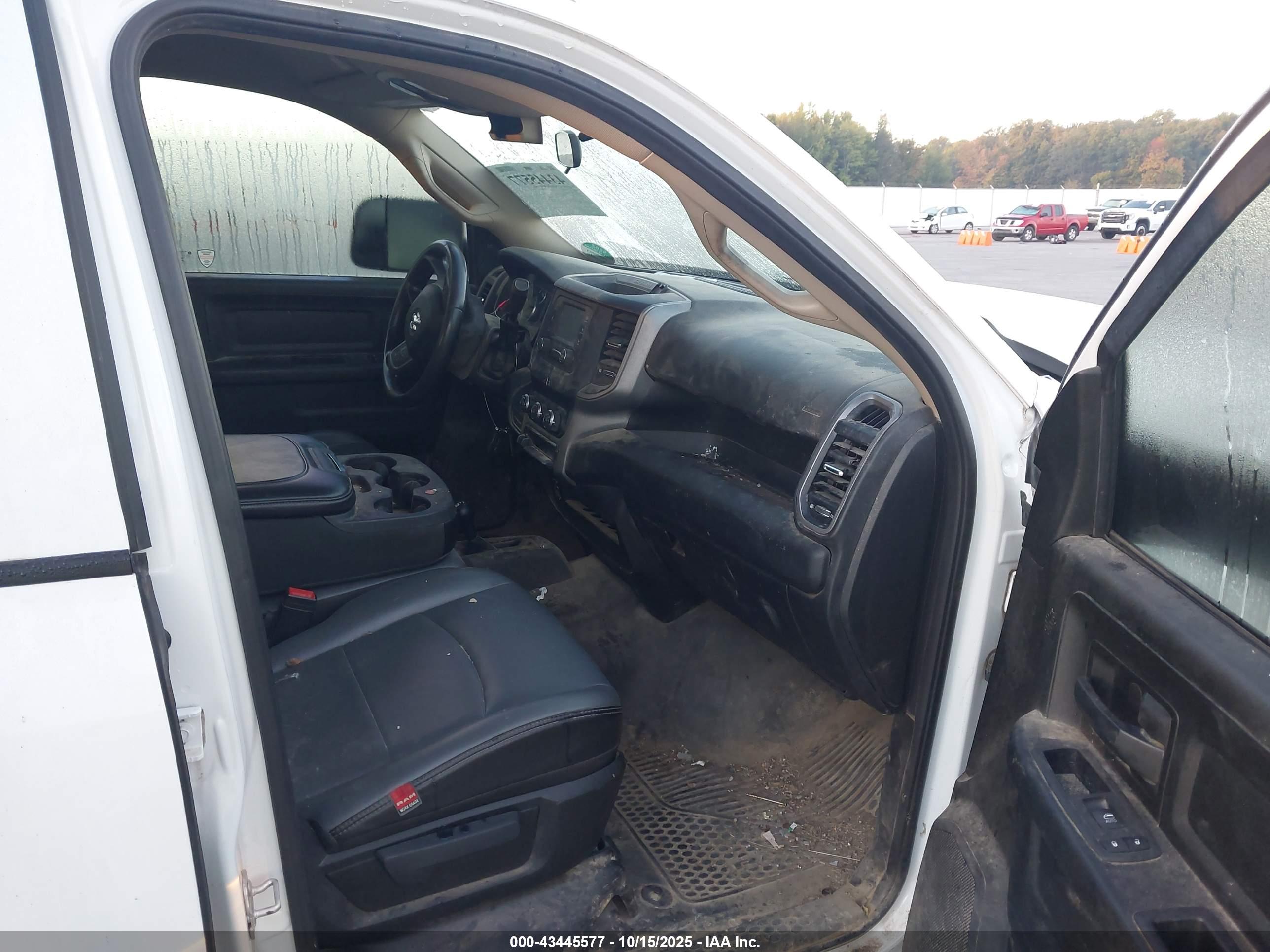 RAM 3500 image 5