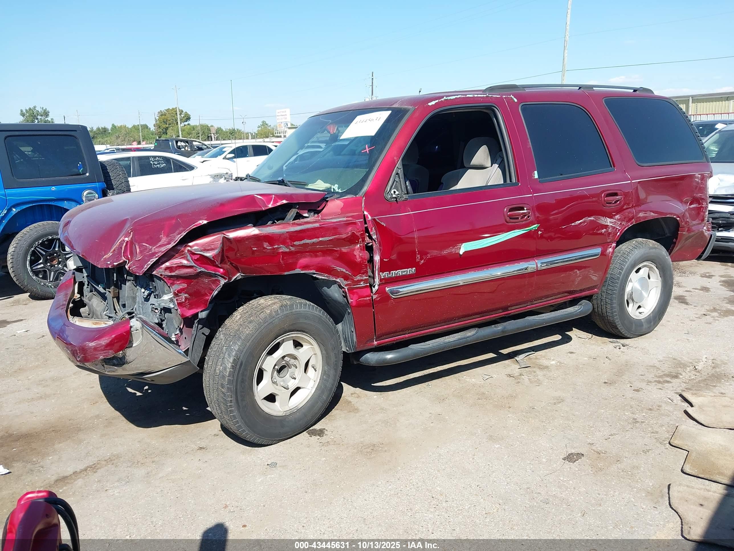 GMC YUKON image 2
