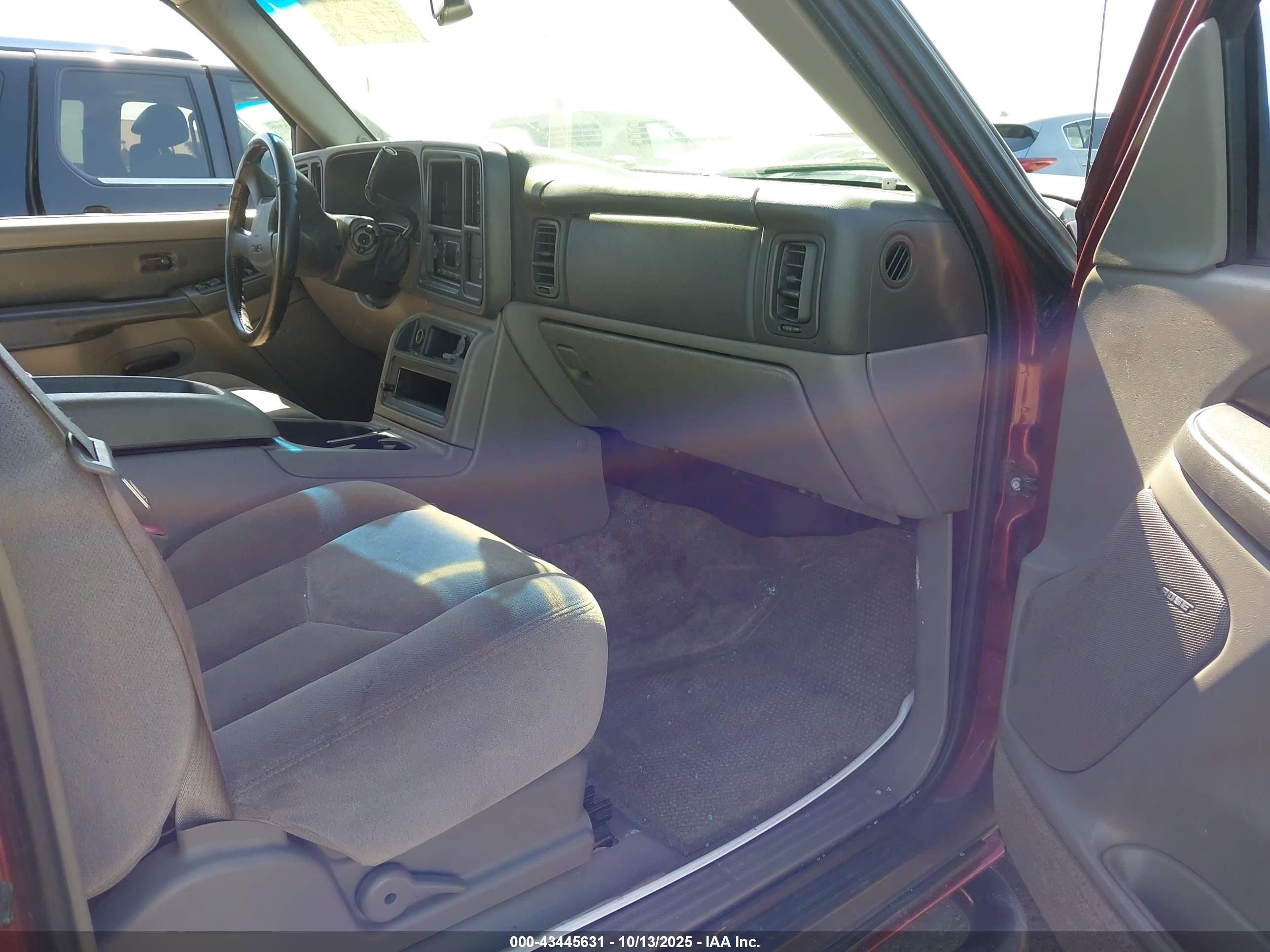 GMC YUKON image 5