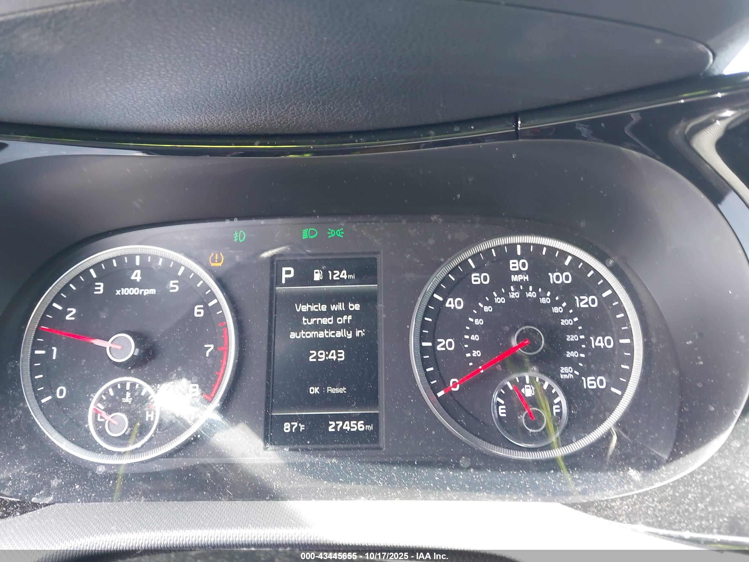 KIA K5 image 7