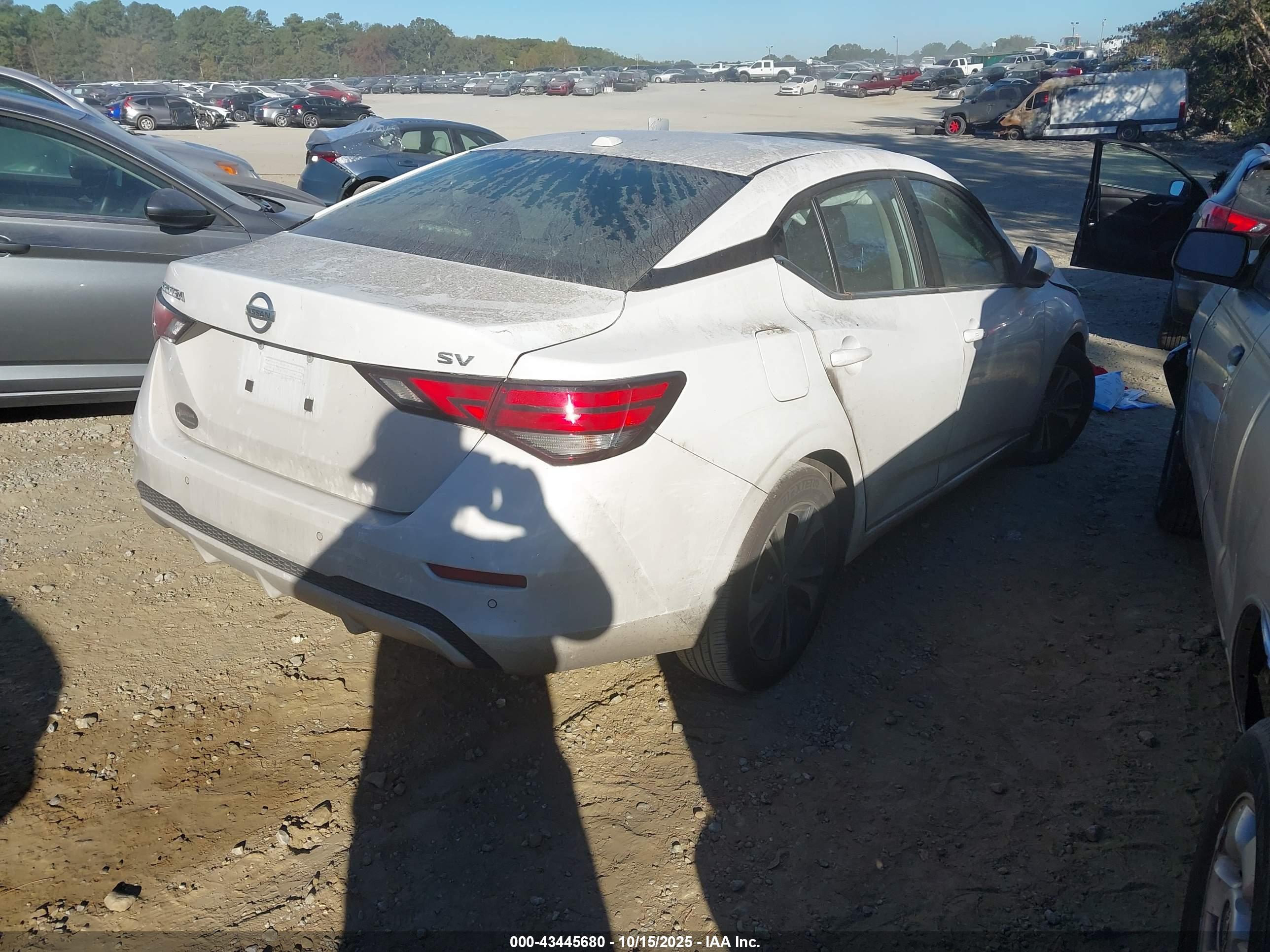 NISSAN SENTRA image 4