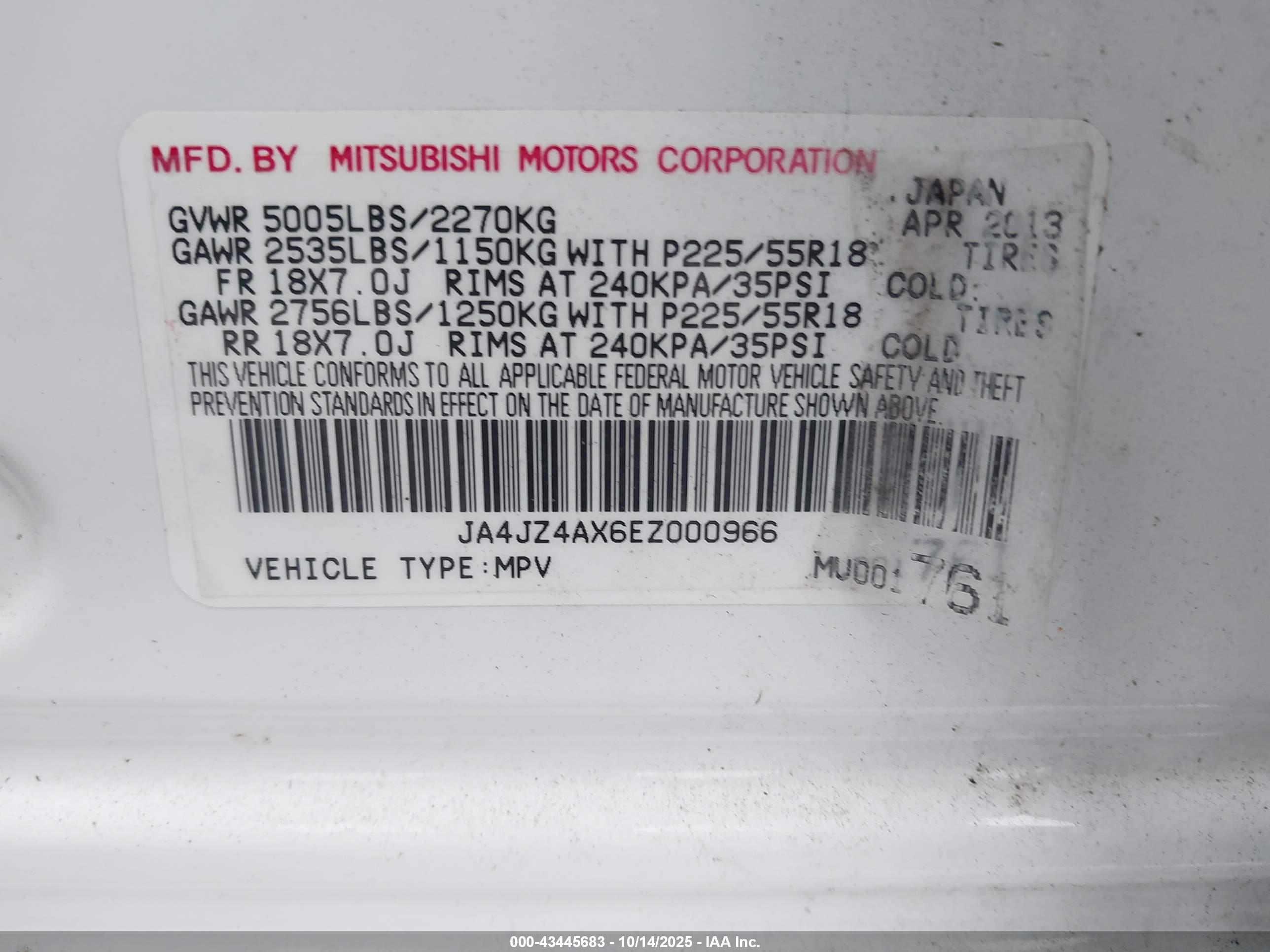 MITSUBISHI OUTLANDER image 9