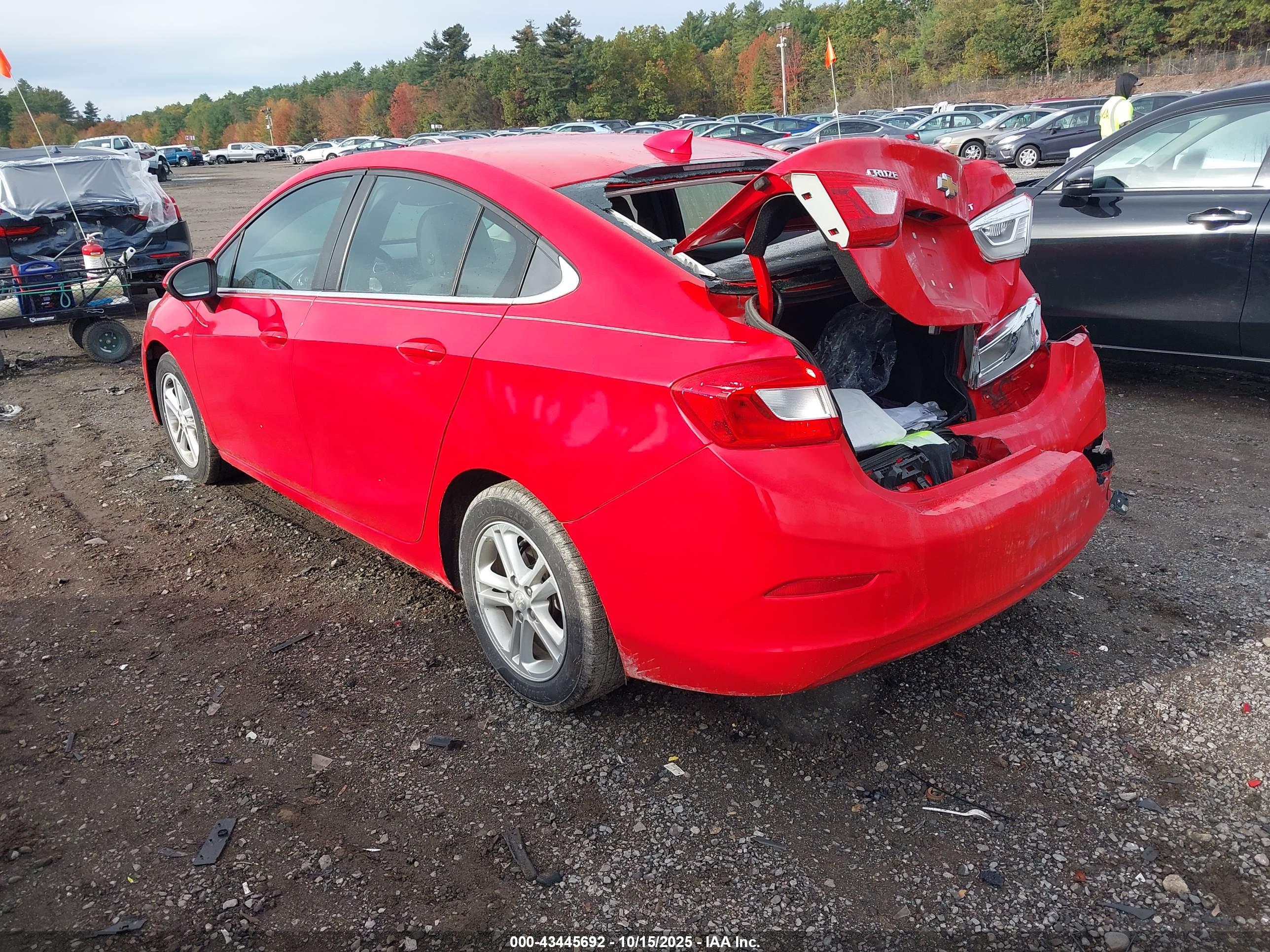 CHEVROLET CRUZE image 3