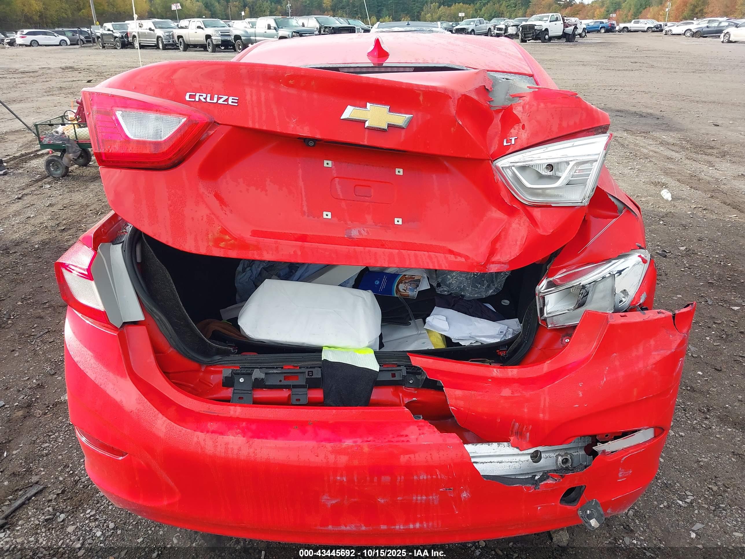 CHEVROLET CRUZE image 6