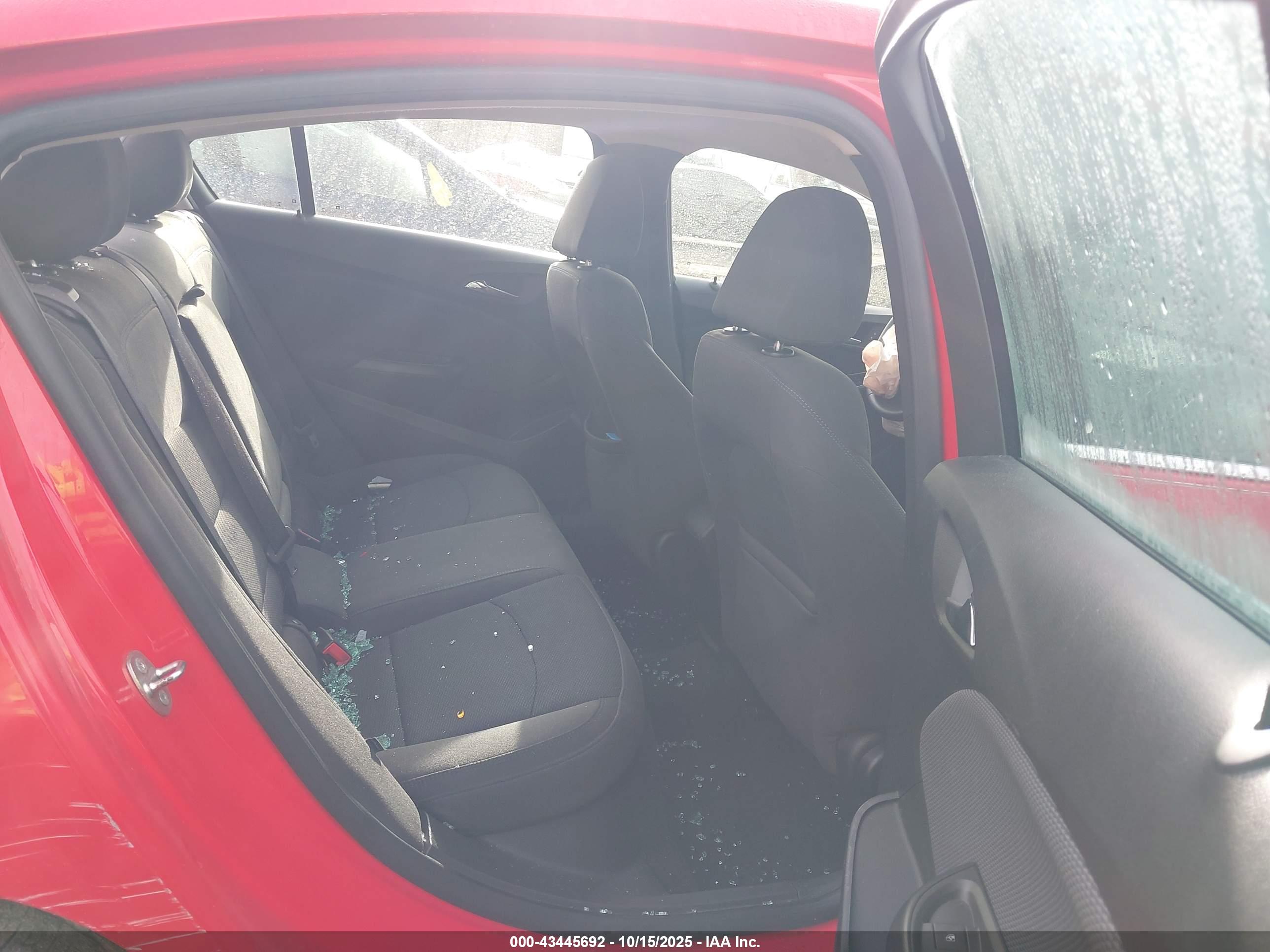CHEVROLET CRUZE image 8
