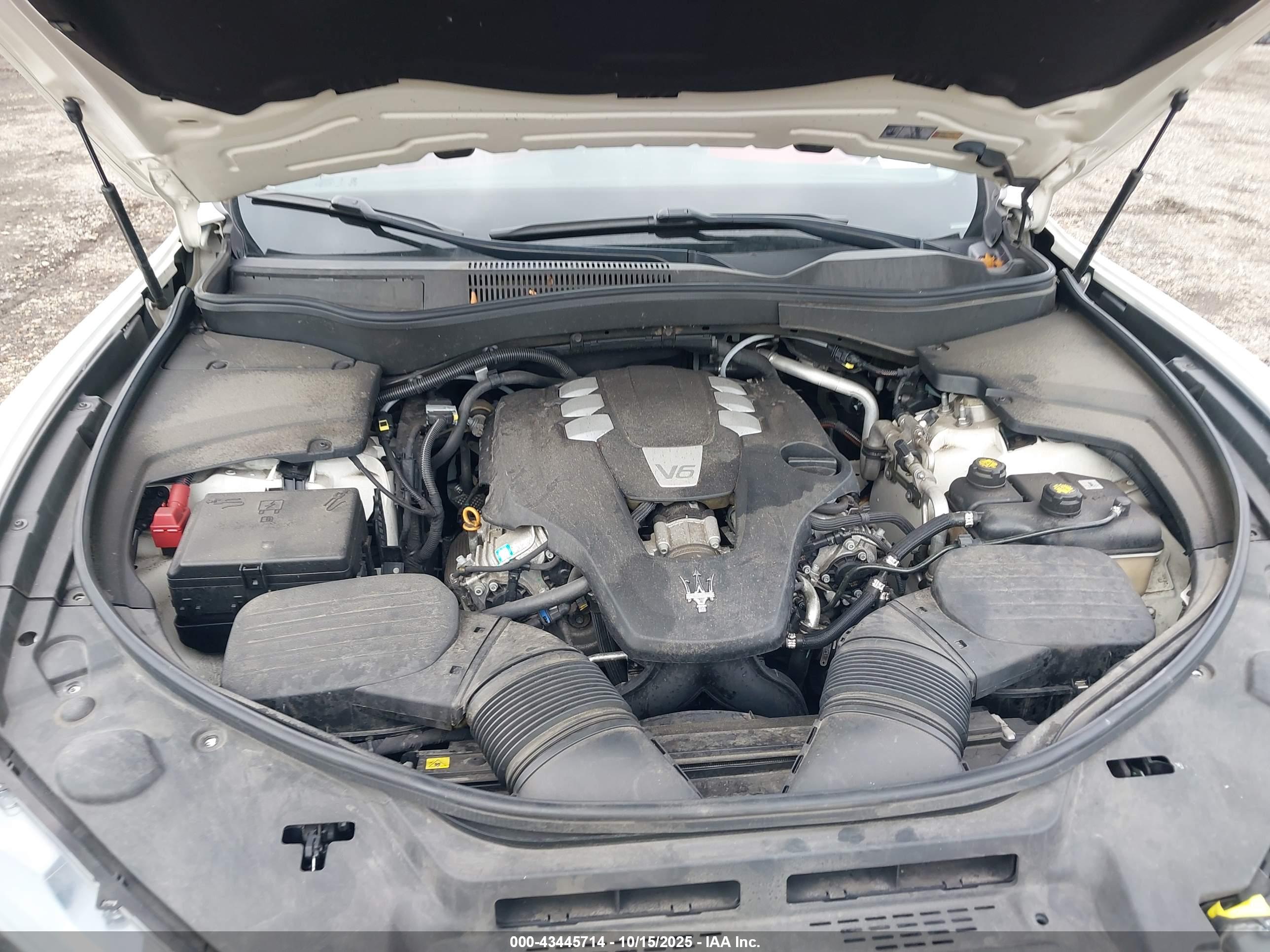 MASERATI LEVANTE image 10