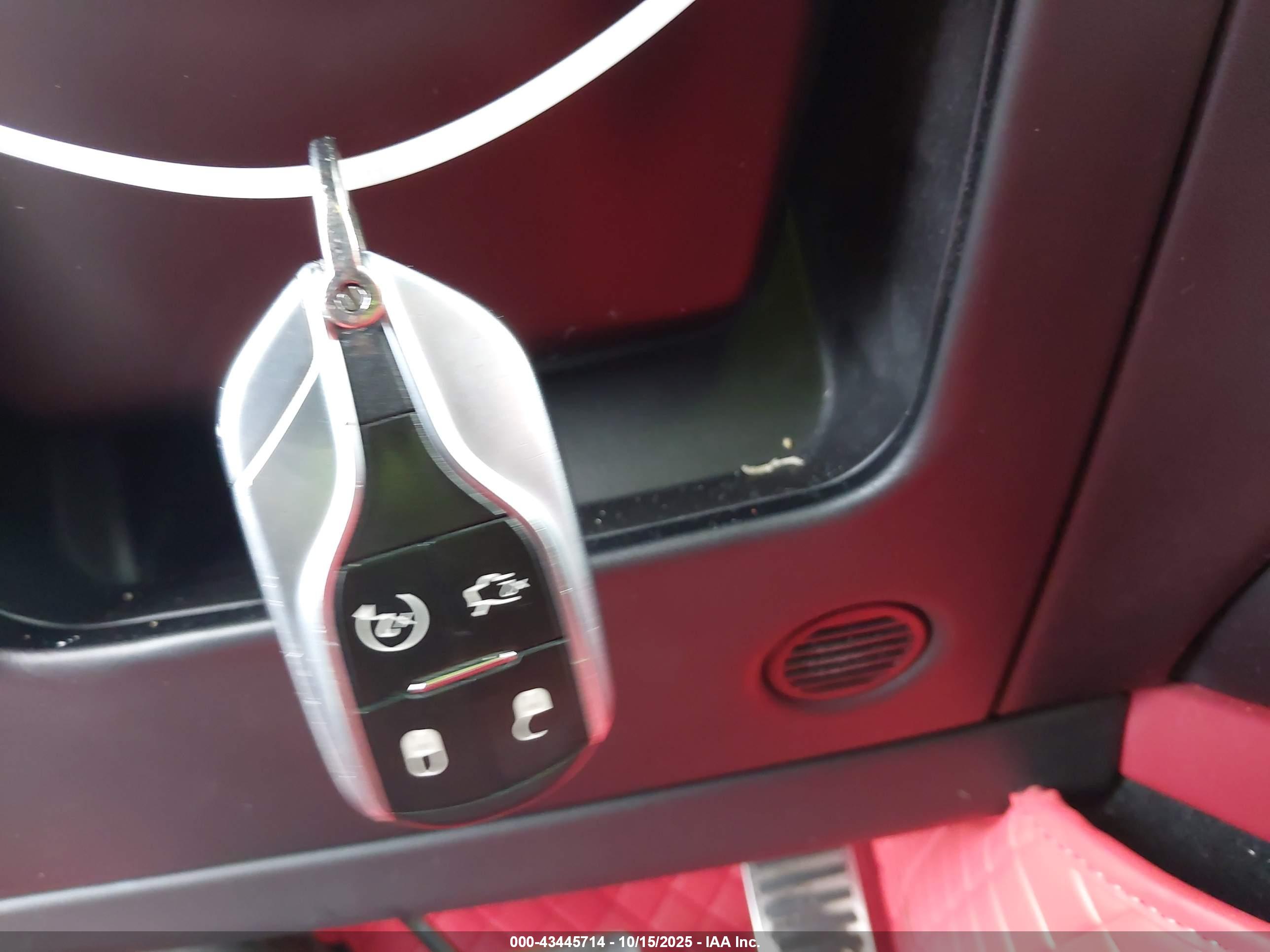 MASERATI LEVANTE image 11
