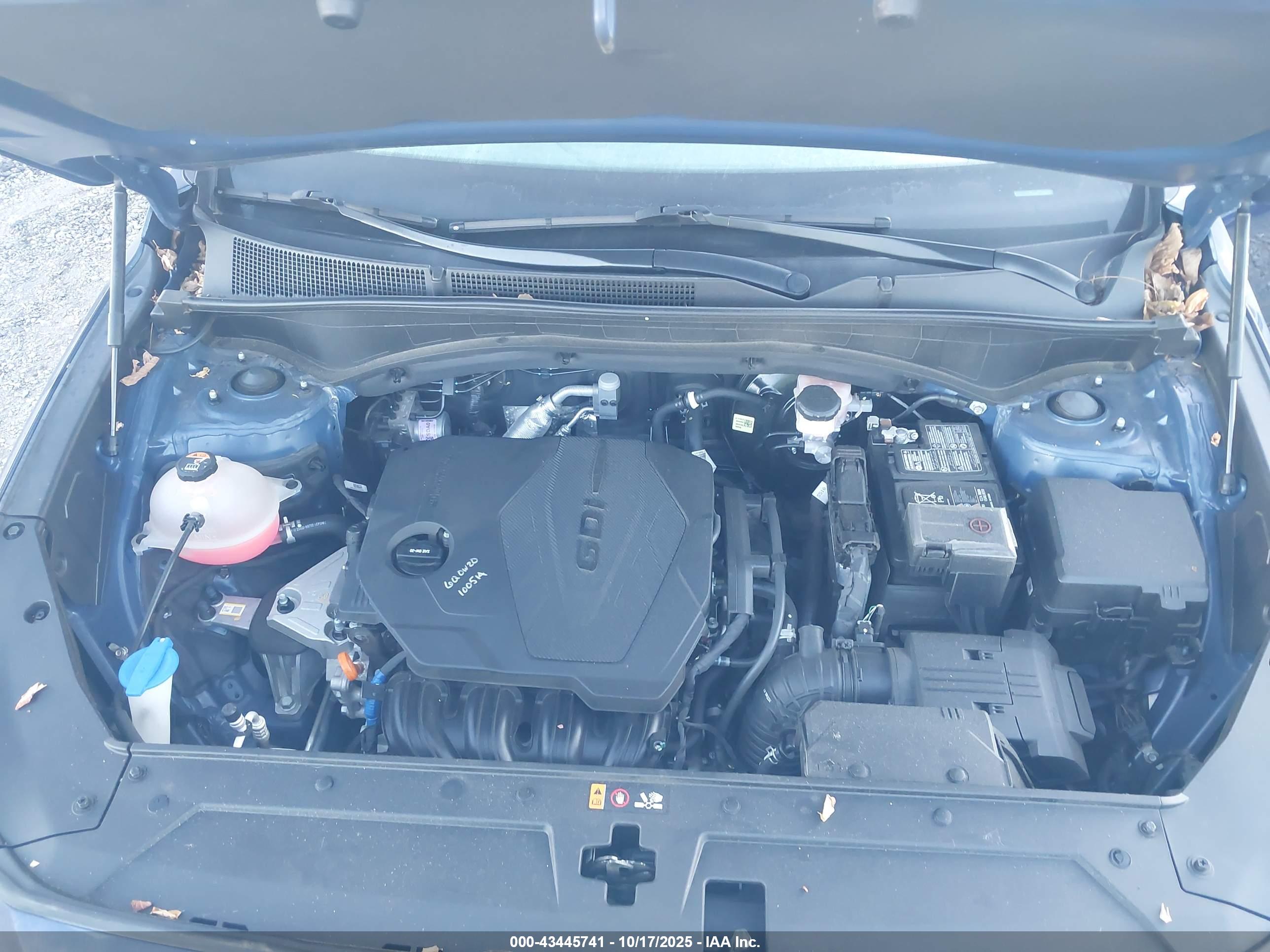 HYUNDAI SANTA image 10