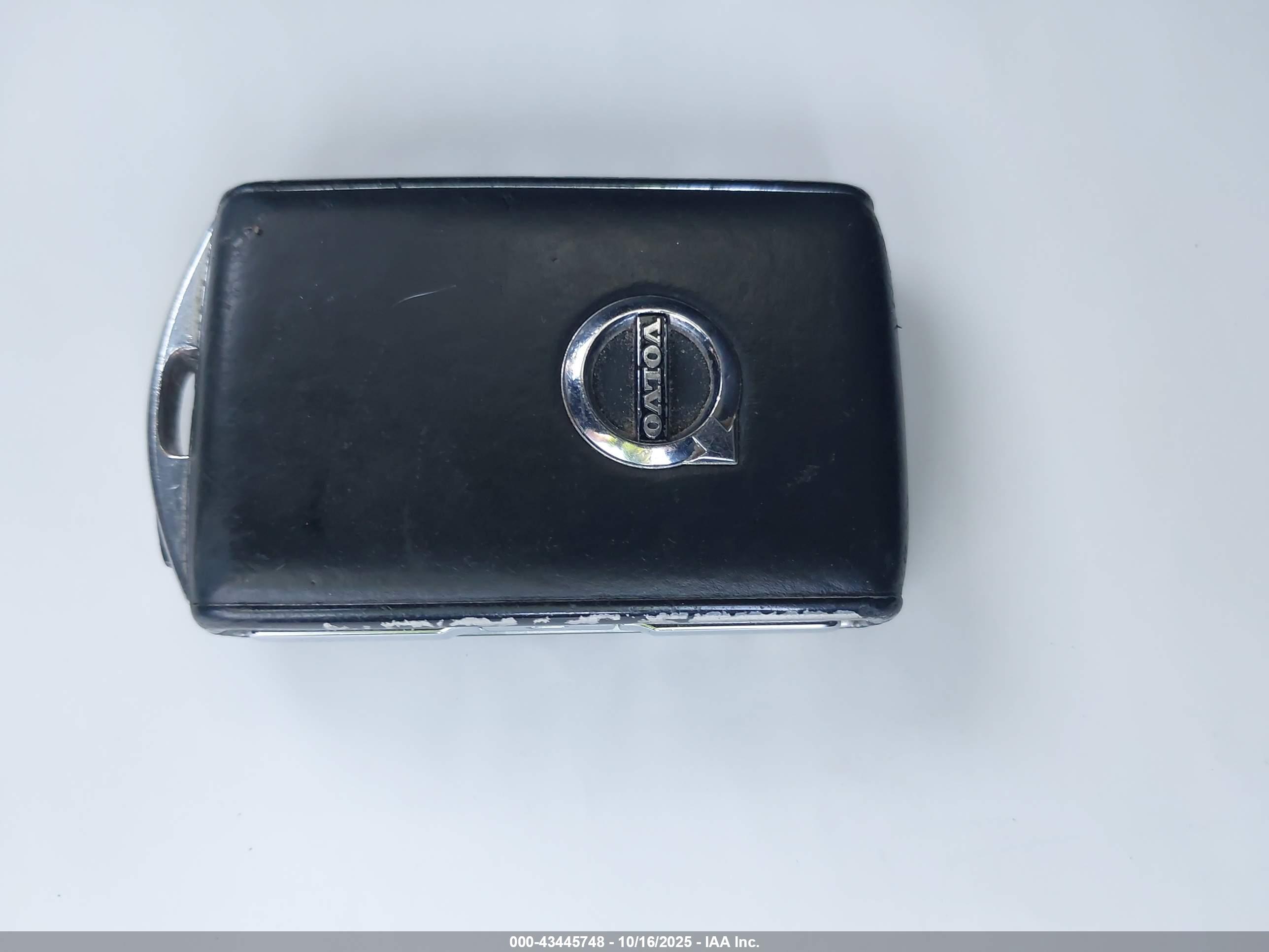 VOLVO V90 image 11