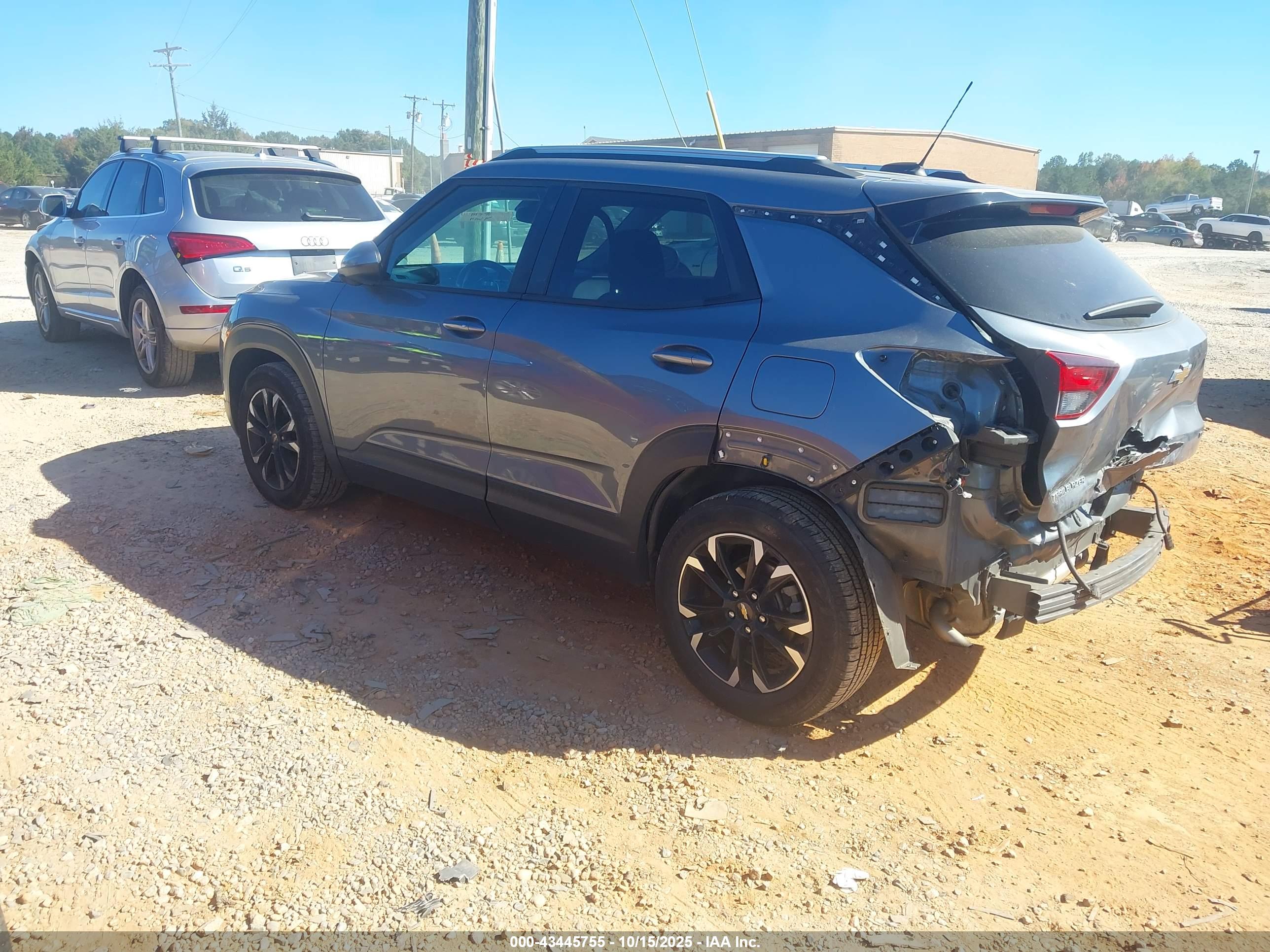 CHEVROLET TRAILBLAZER image 3