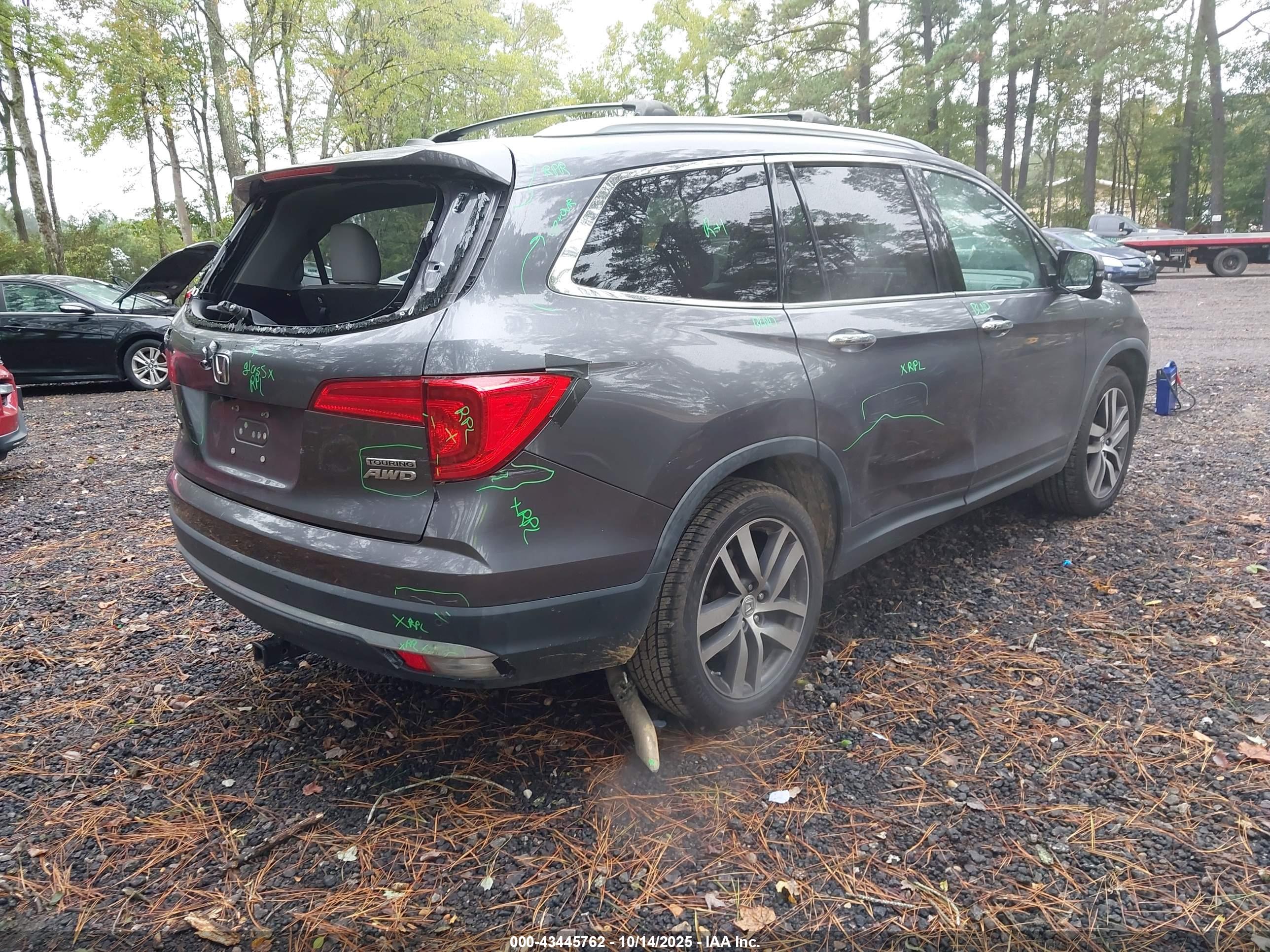HONDA PILOT image 4