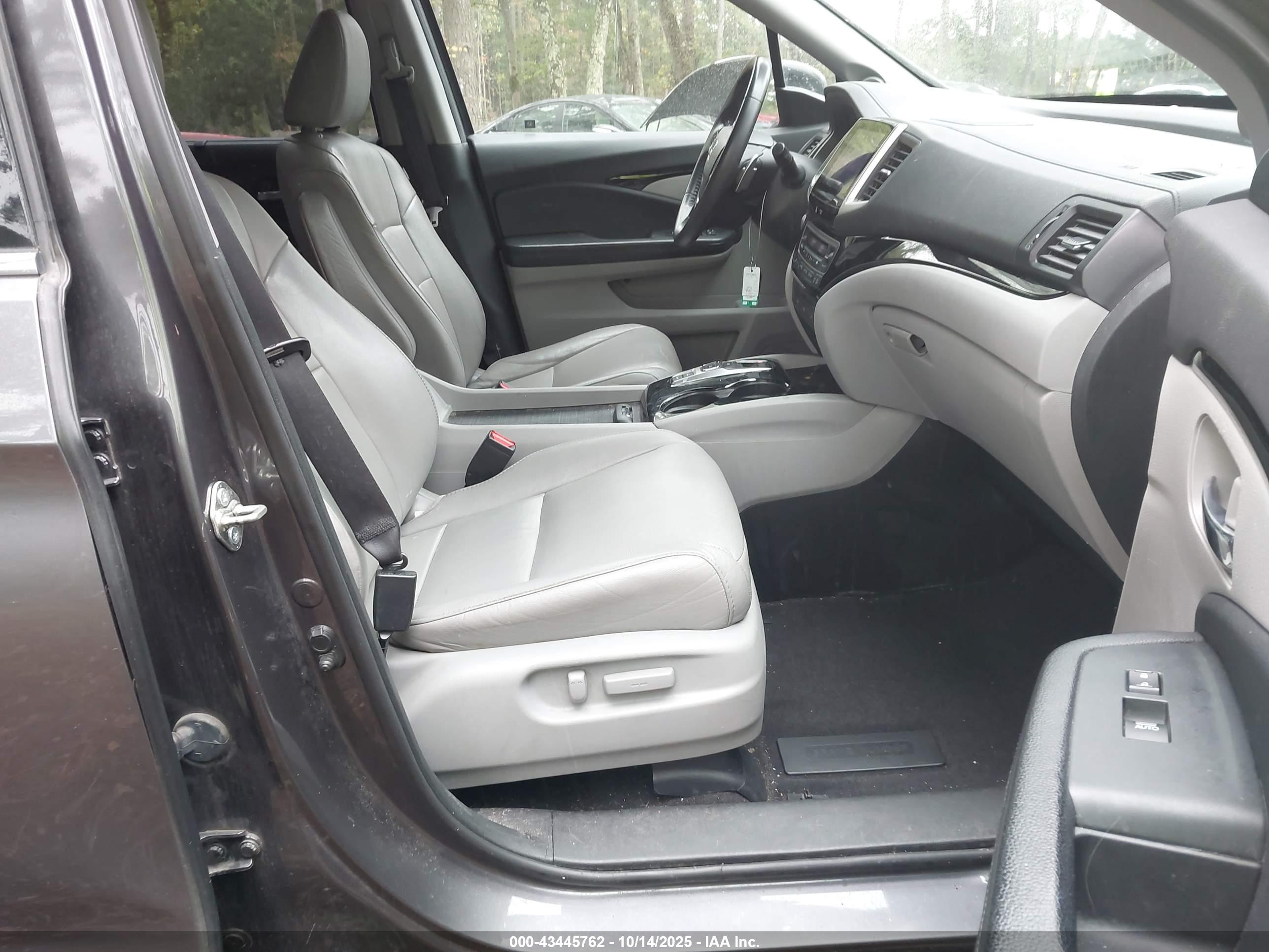 HONDA PILOT image 5