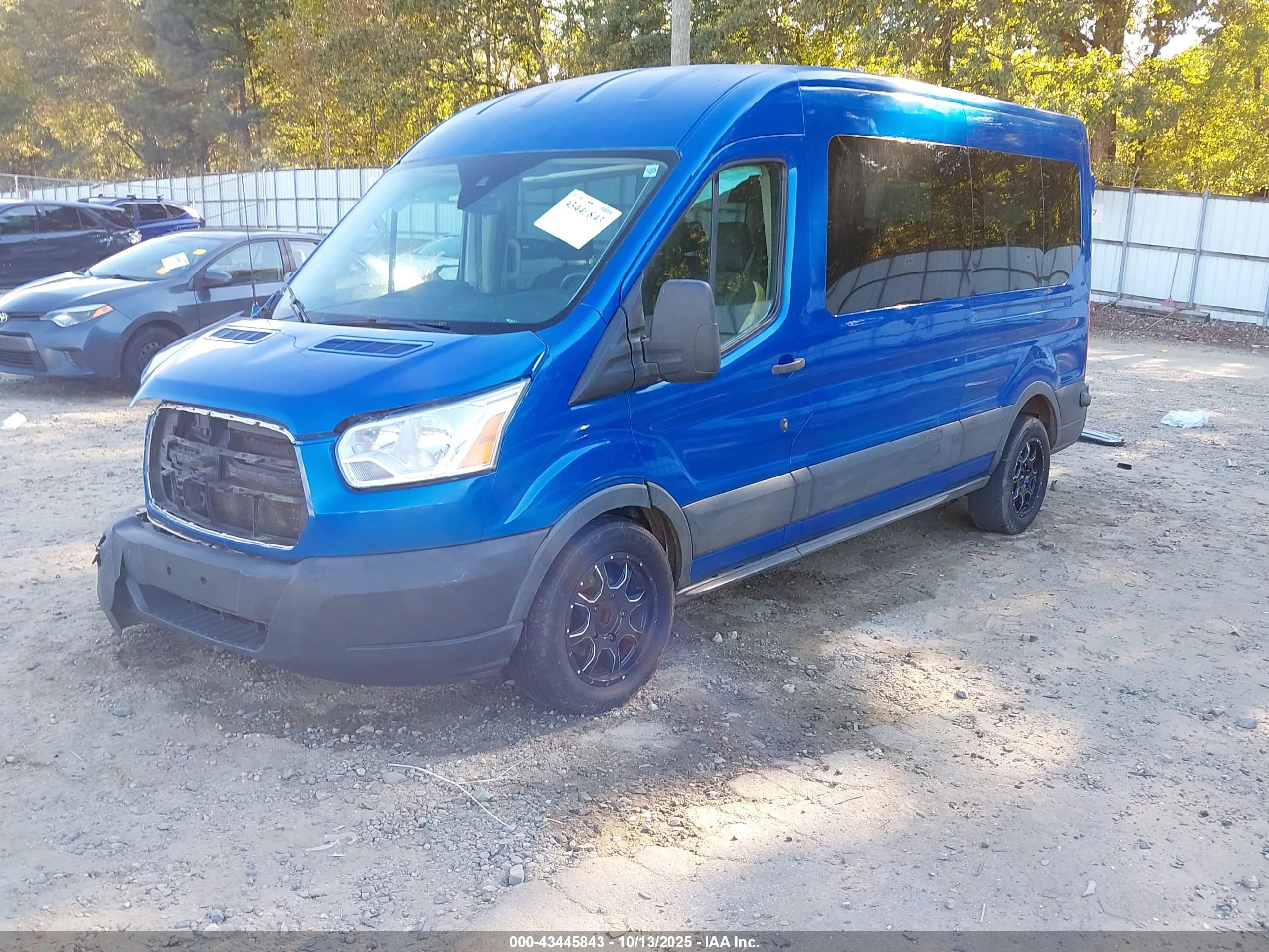 FORD TRANSIT-350 image 2