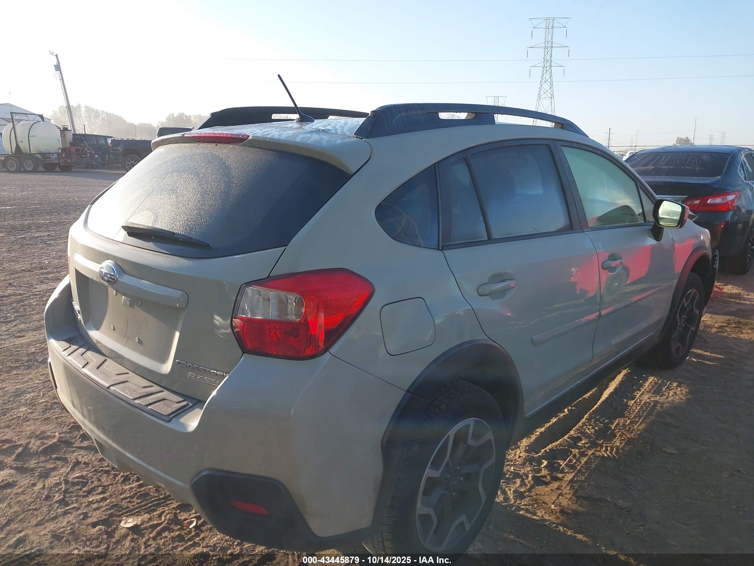 SUBARU CROSSTREK image 4