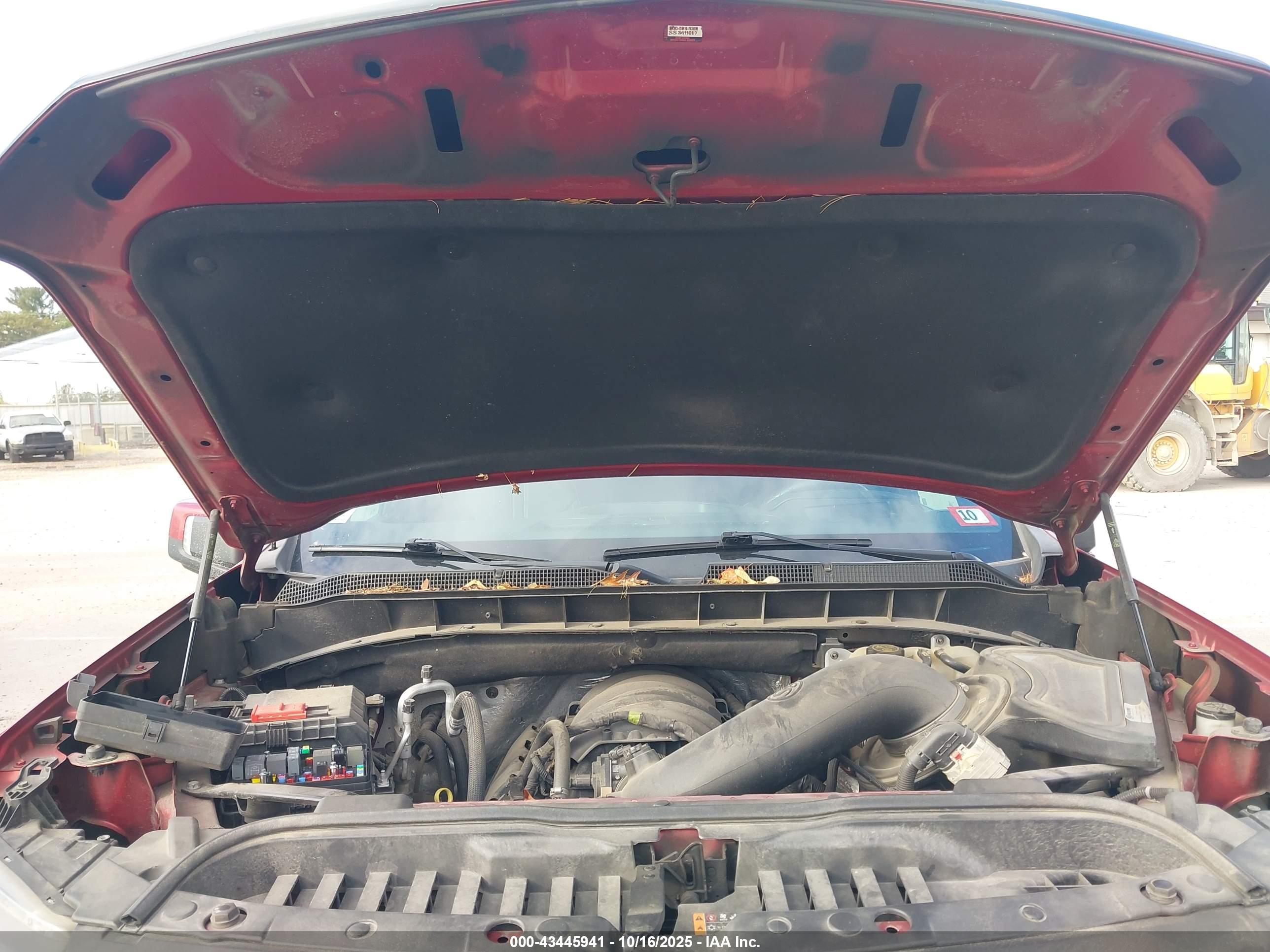 CHEVROLET SILVERADO image 10