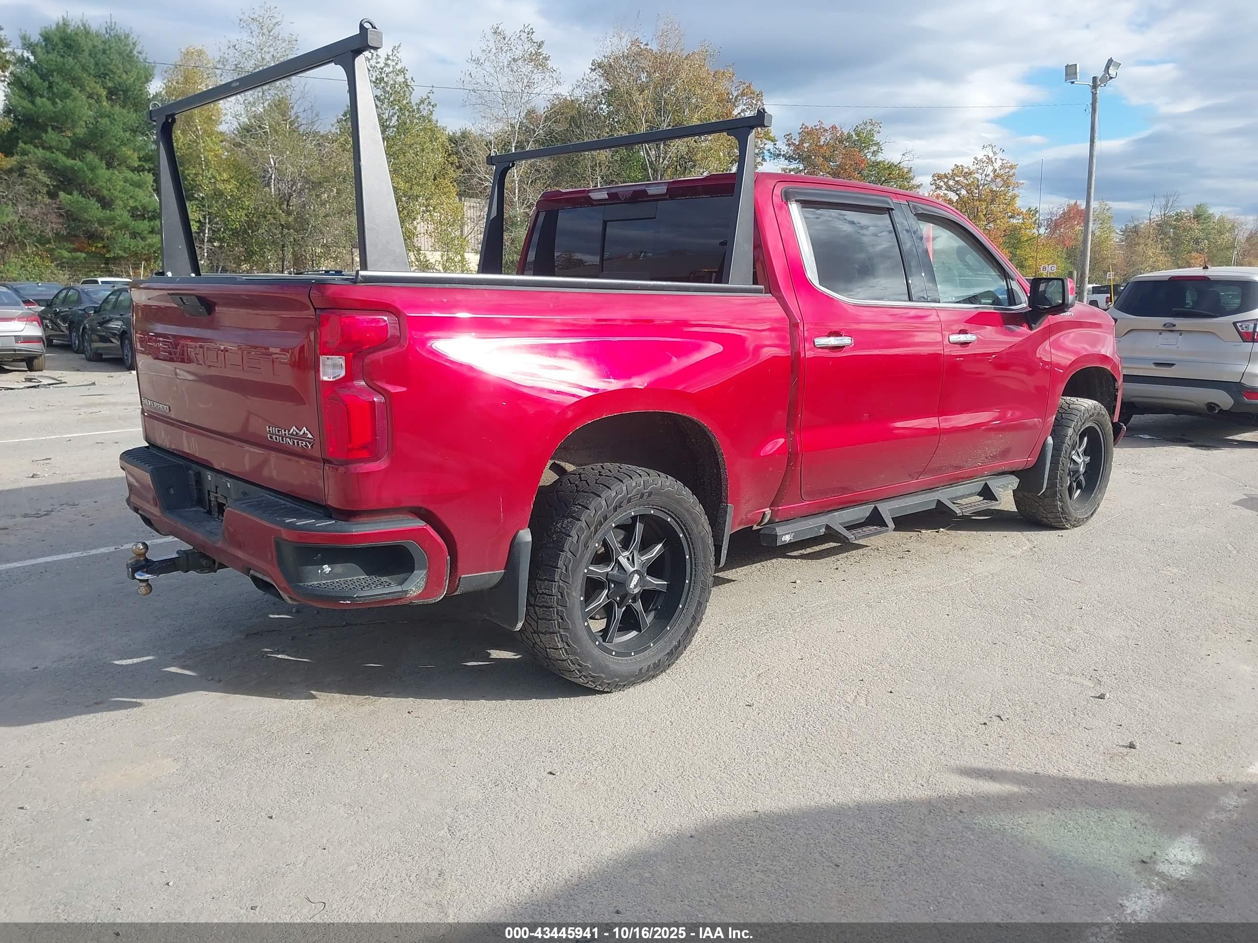CHEVROLET SILVERADO image 4
