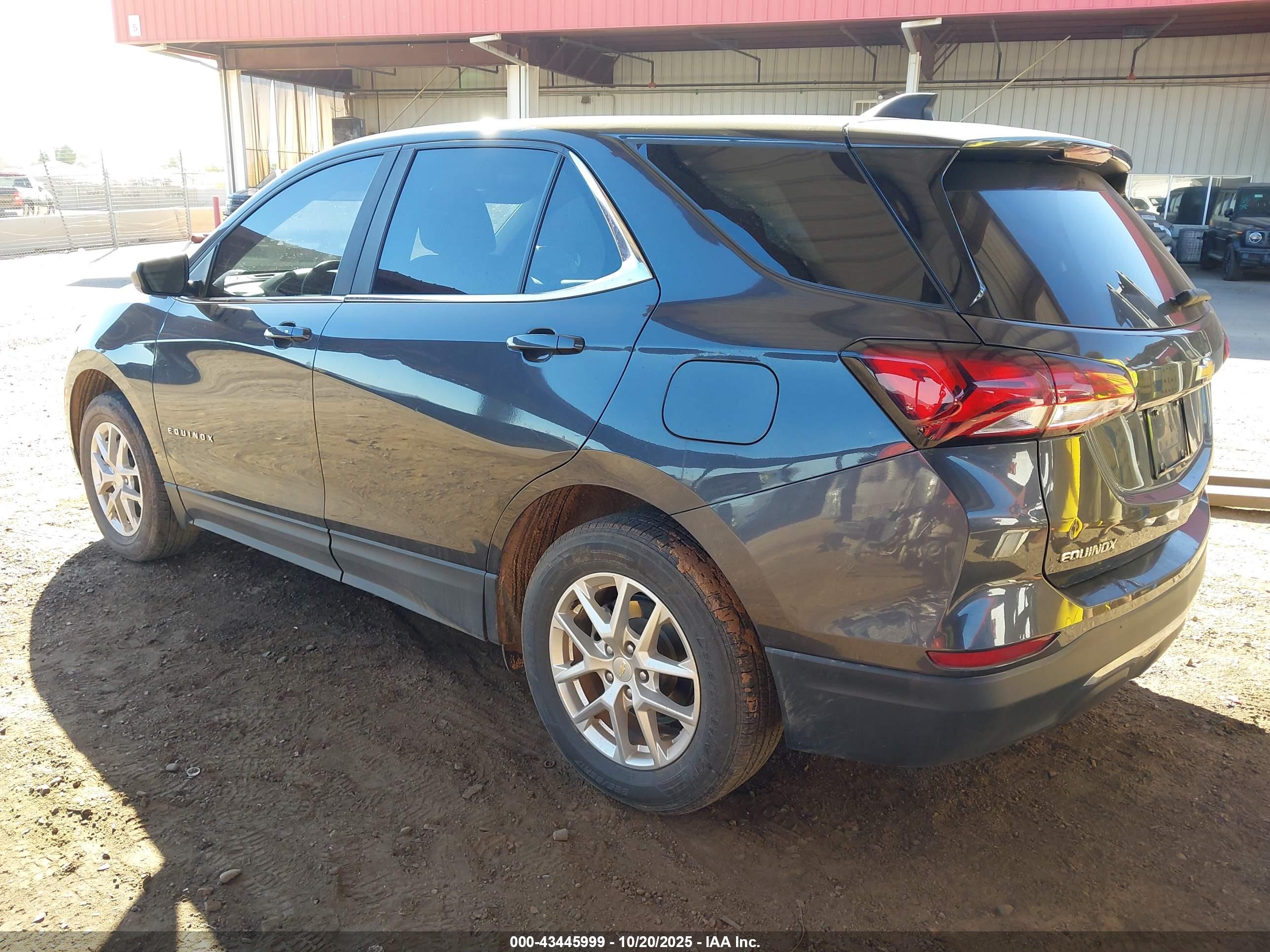 CHEVROLET EQUINOX image 3